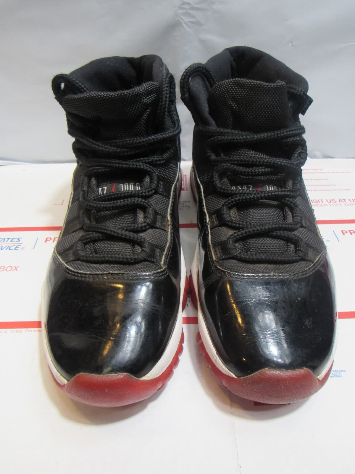 Jordan 11 Retro High Bred 2019 Size 8.5 378037-061 Black Red White (L32J) - Thumbnail 3