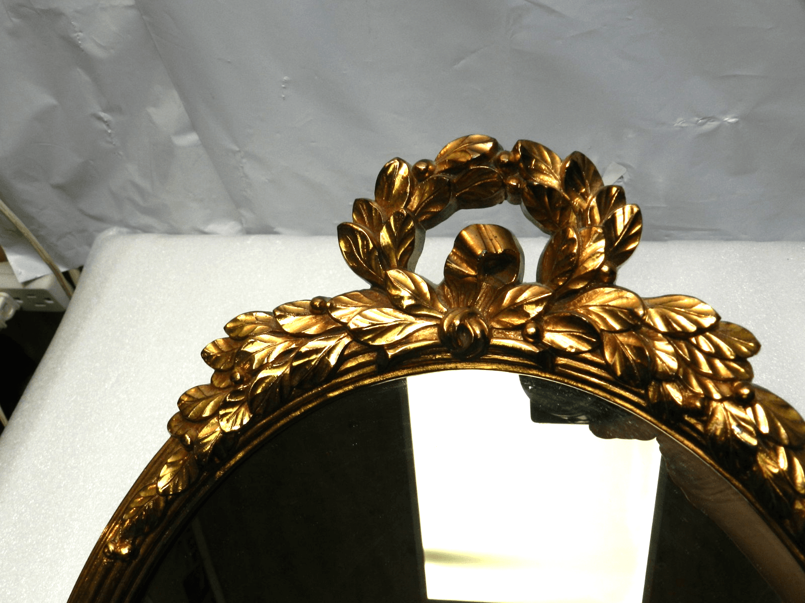 Vintage Ornate Oval Gold HOMCO Wall Mirror Hollywood Regency 19.5” D82J - Thumbnail 8