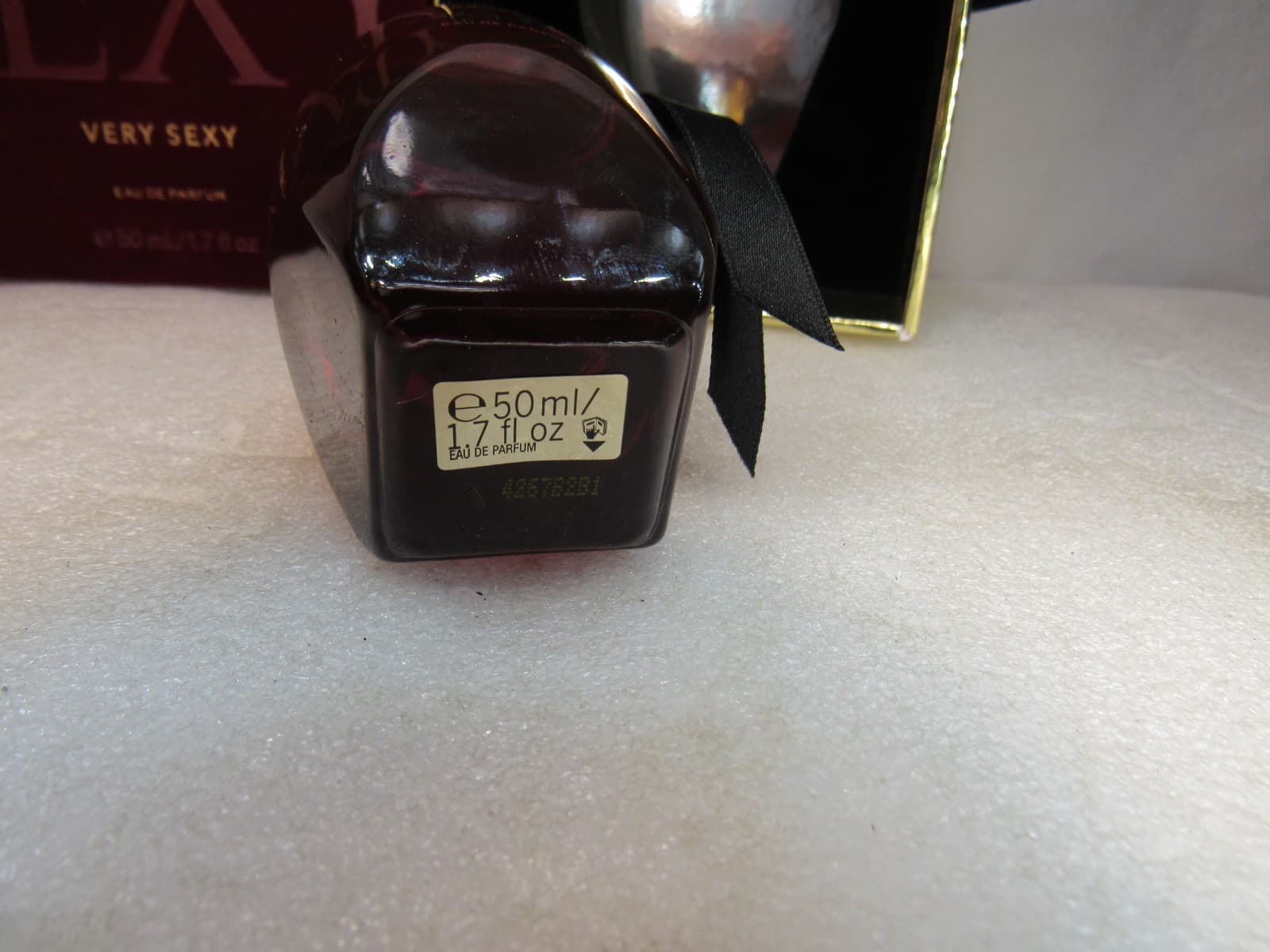 Victoria’s Secret VERY SEXY Eau De Parfum 1.7oz Discontinued New ( J92JK) - Thumbnail 5