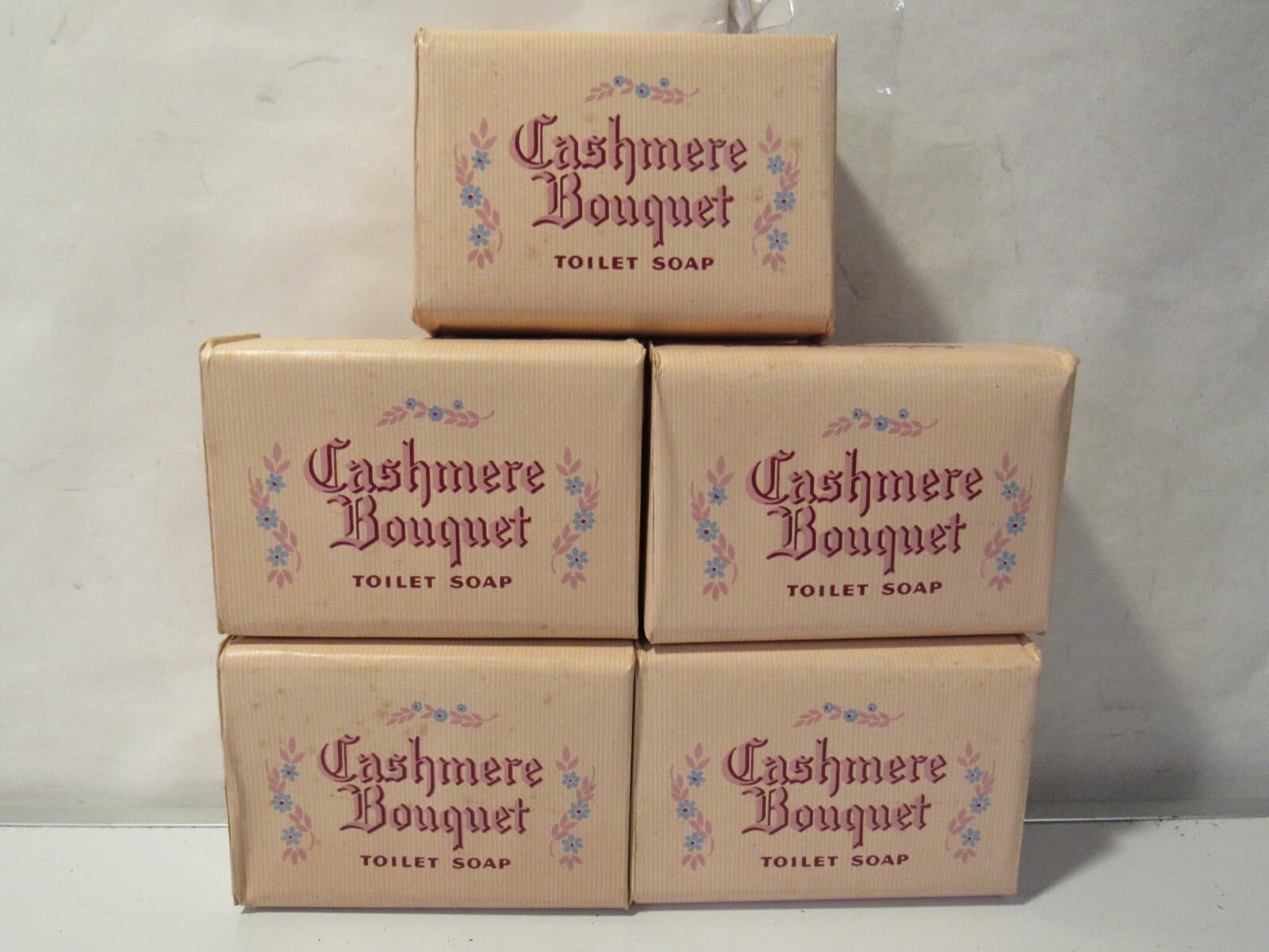 (5) Vintage Cashmere Bouquet Toilet Soaps Bath Soap Full Size Bar Unopened E23J