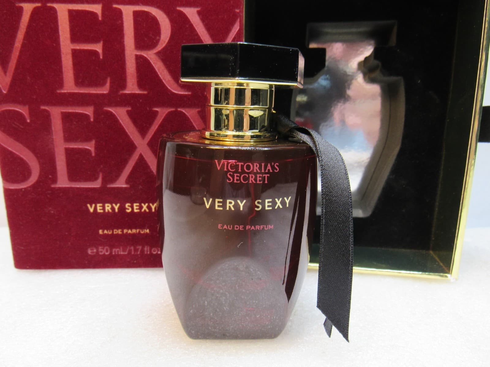 Victoria’s Secret VERY SEXY Eau De Parfum 1.7oz Discontinued New ( J92JK) - Thumbnail 2