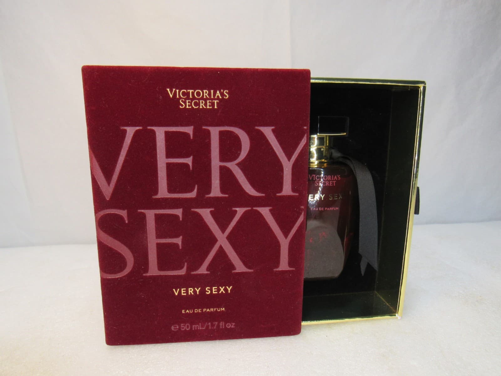 Victoria’s Secret VERY SEXY Eau De Parfum 1.7oz Discontinued New ( J92JK) - Thumbnail 7