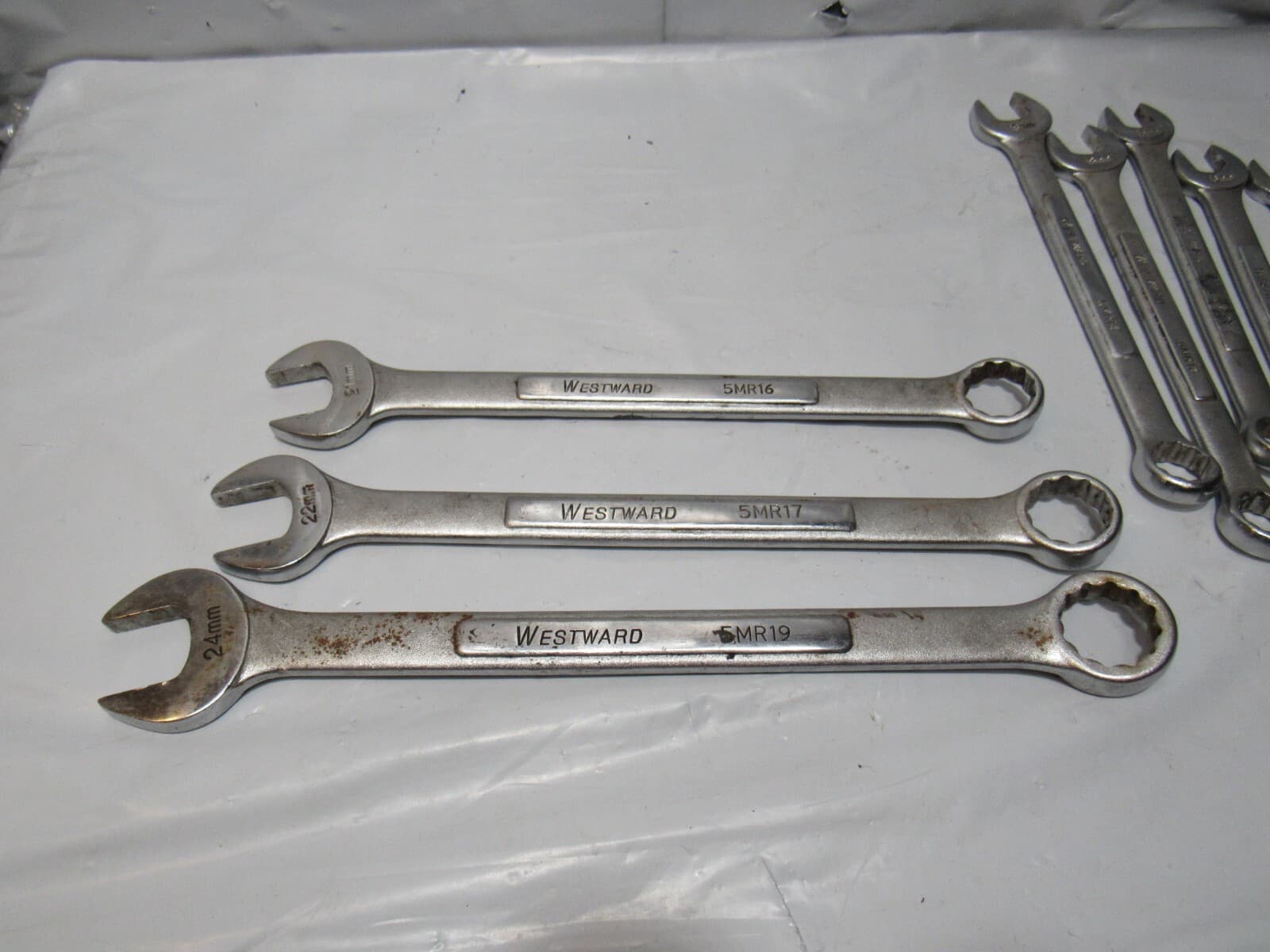14pc Westward Metric Combination Wrench Set 7-24mm 12 Point (Q80J) - Thumbnail 2