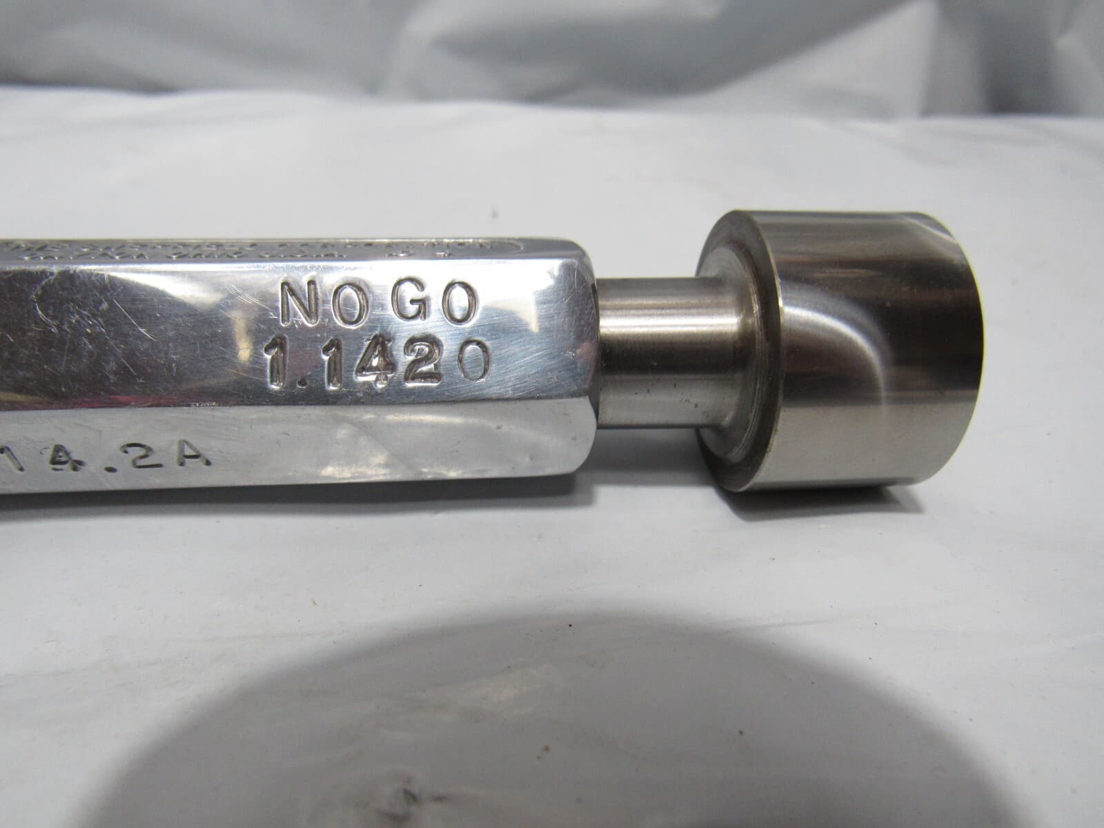 SHEFFIELD 1.1270 & 1.1420 DIA SMOOTH PIN PLUG GAGE GO NO GO OVERSIZE #14.2A O77 - Thumbnail 3