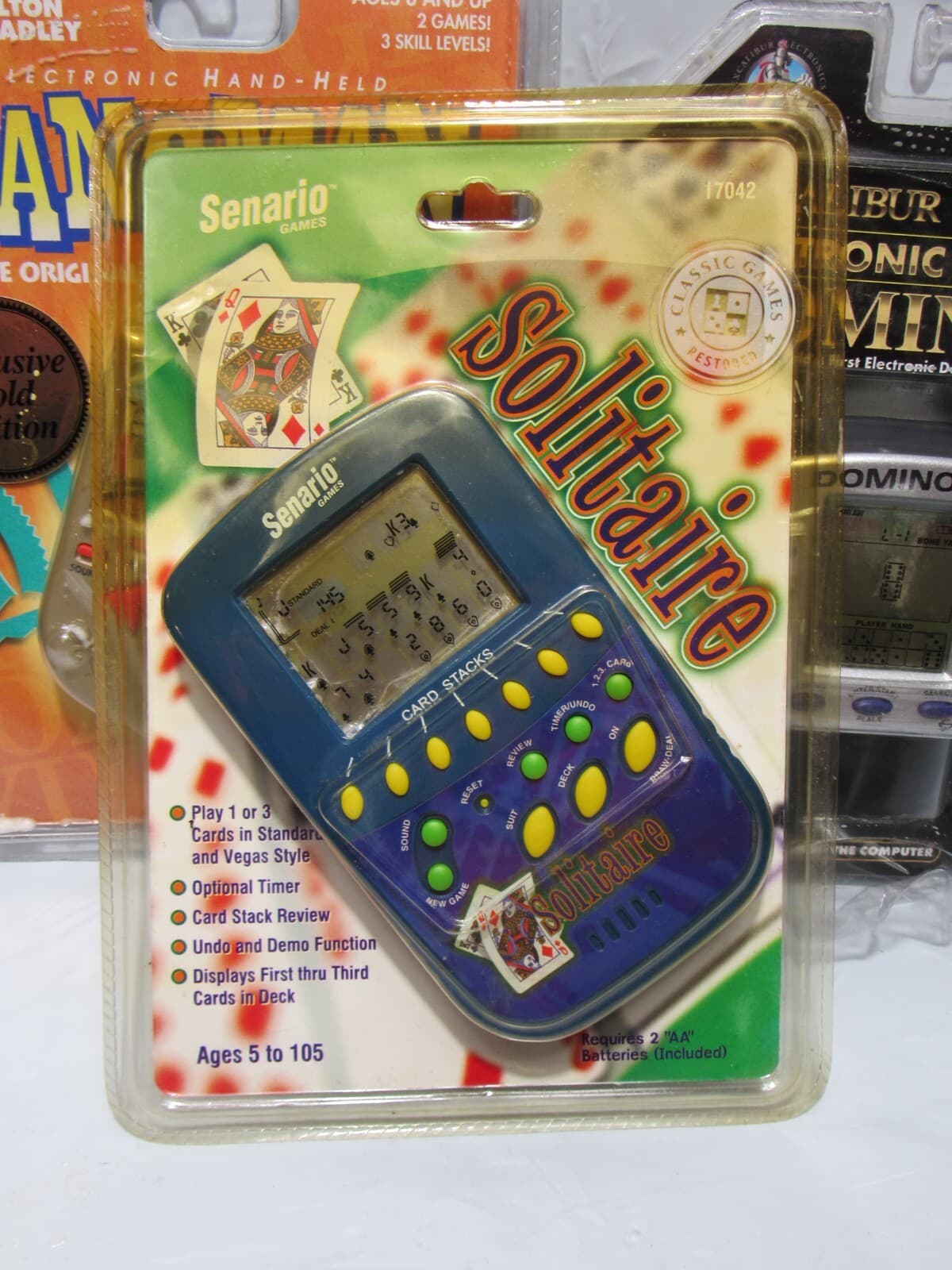 3 Electronic Hand Held Games Hangman Dominos Solitaire New Sealed O79J - Thumbnail 4