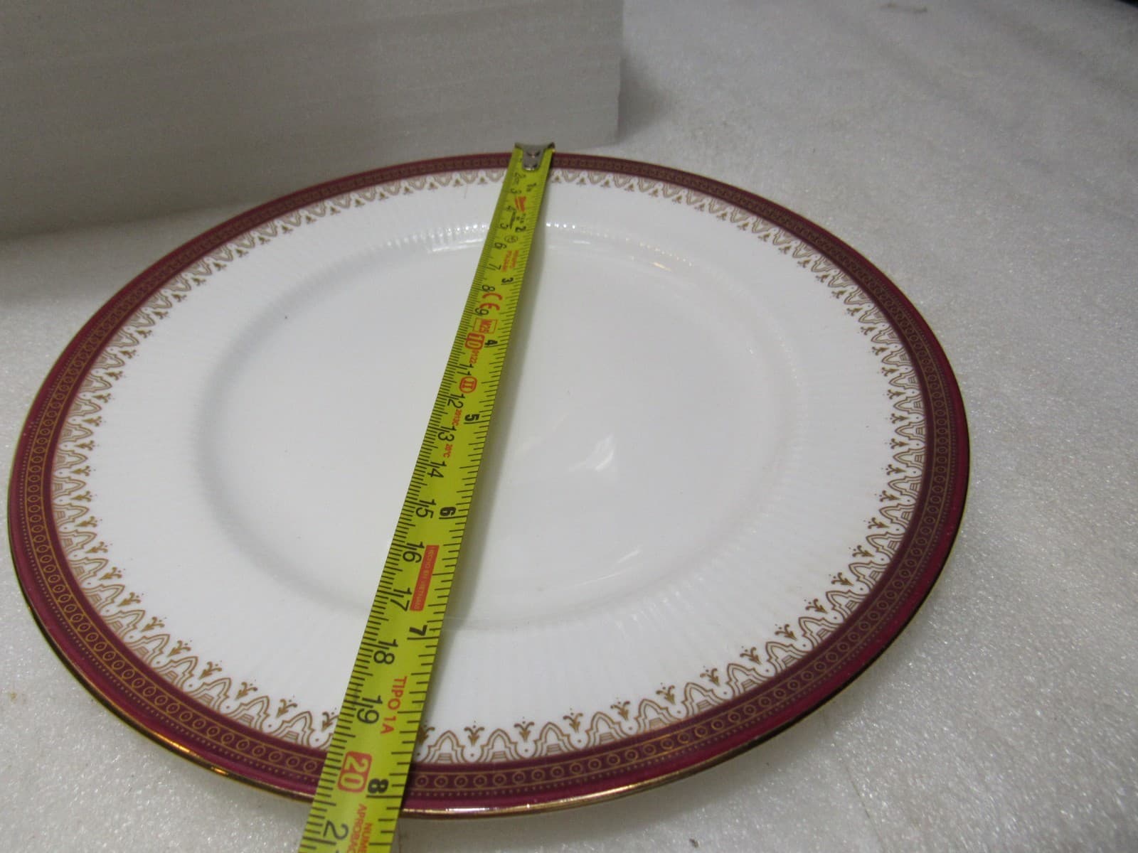 4 Royal Albert Paragon Holyrood Plate 8" Dessert / Salad Plate Bone China J91J - Thumbnail 8