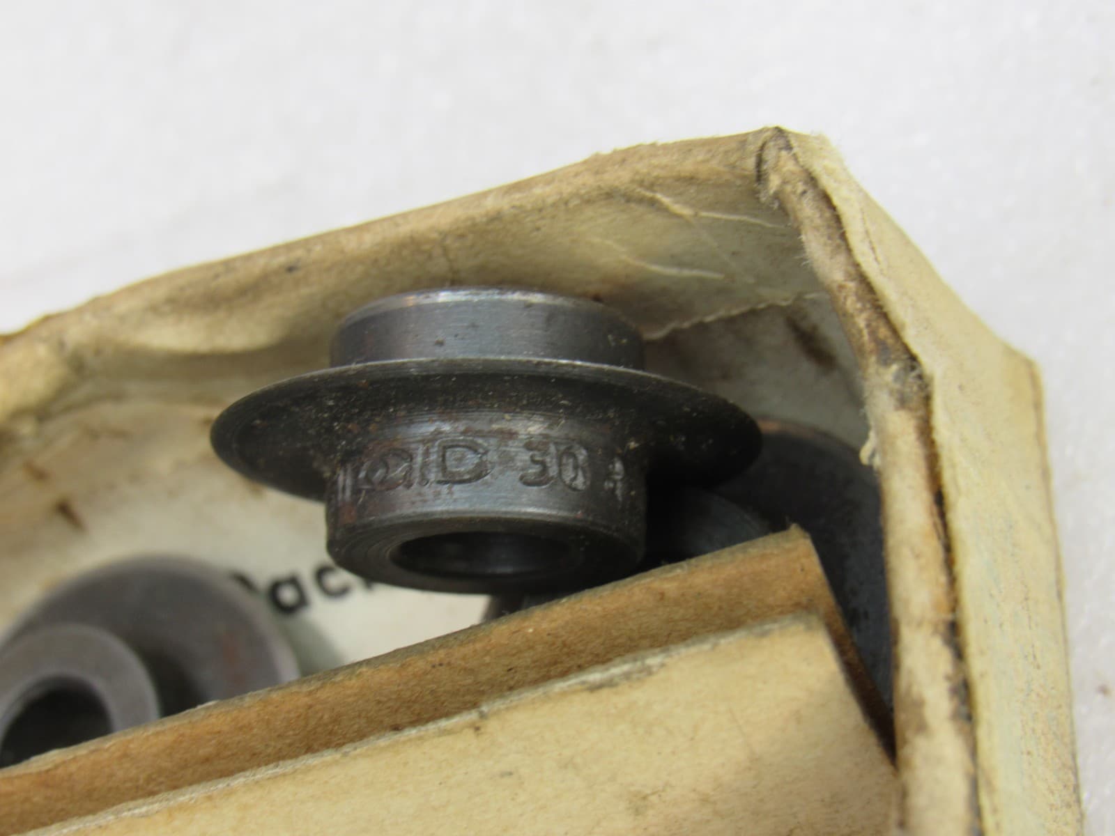 Vintage Ridgid No. 30 & 40 Thin Blade Cutter Wheels Lot of 9 (J94JJ) - Thumbnail 6