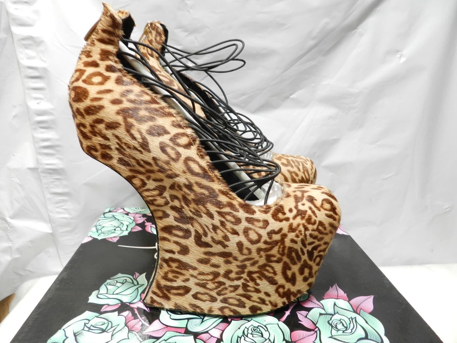 Taylor Says Calavera Leopard Heel-less Platform Heels Size 5.5 (H48M) - Thumbnail 6