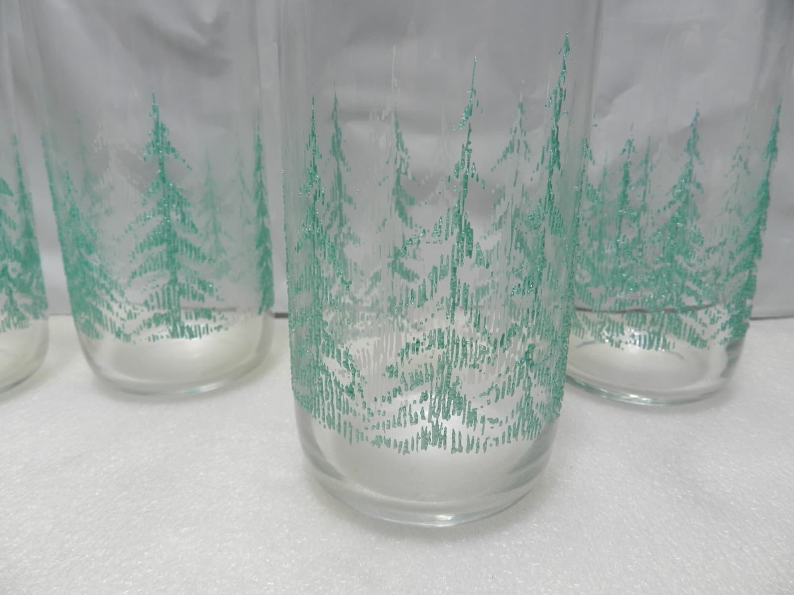 4 Vintage Libbey Frosty Pines/Christmas Tree tumblers Glasses Teal & White Z41JJ - Thumbnail 6