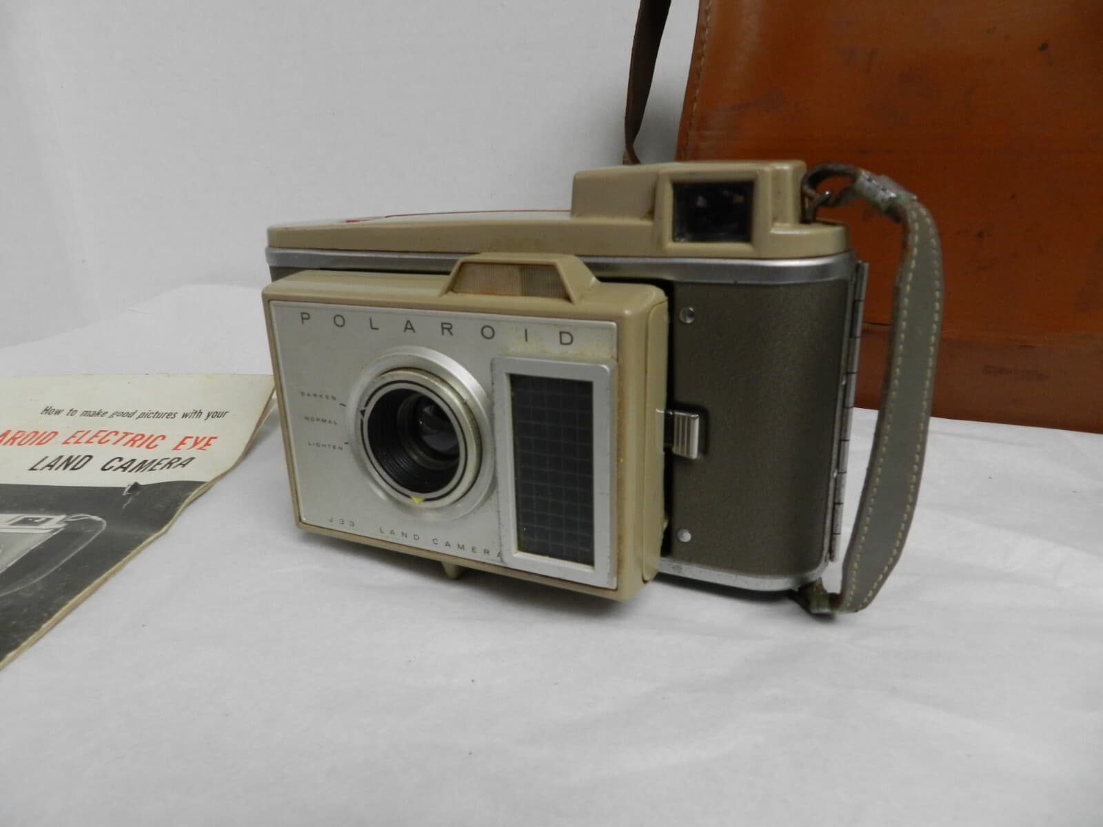Vintage Polaroid Model J33 Electric Eye Land Camera Carrying Case Untested D42J - Thumbnail 8