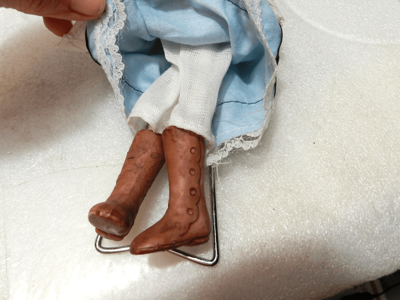 Vintage Doll Treasures Porcelain Dolls of the World Switzerland (K7J) - Thumbnail 10