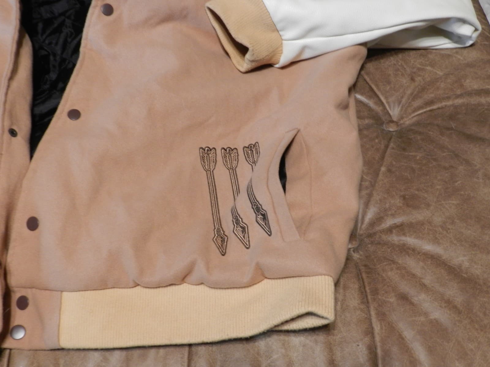 Reason Brand Varsity Style Mens Coat Bear Sewn Patches Tan/Cream Sz 3XL X20K - Thumbnail 13