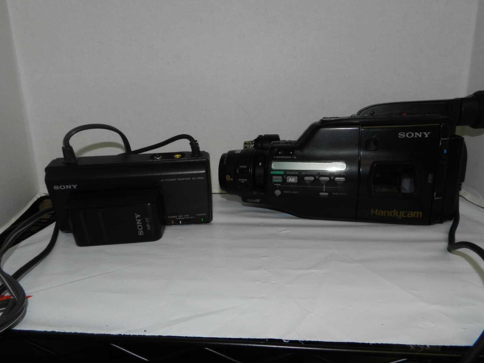 Vintage Camcorders Lot Sony CCD-F401 JVC GR-65U Panasonic PV-A226D w/Cases V1K - Thumbnail 4