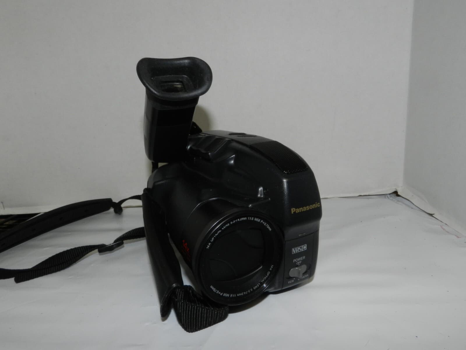 Vintage Camcorders Lot Sony CCD-F401 JVC GR-65U Panasonic PV-A226D w/Cases V1K - Thumbnail 12