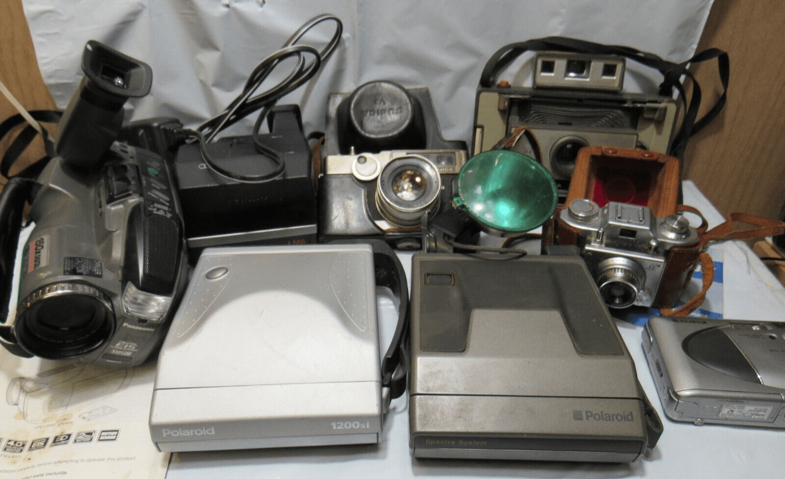Vintage Antique Camera Camcorder Lot Fuji Polaroid Samoca Untested O99J