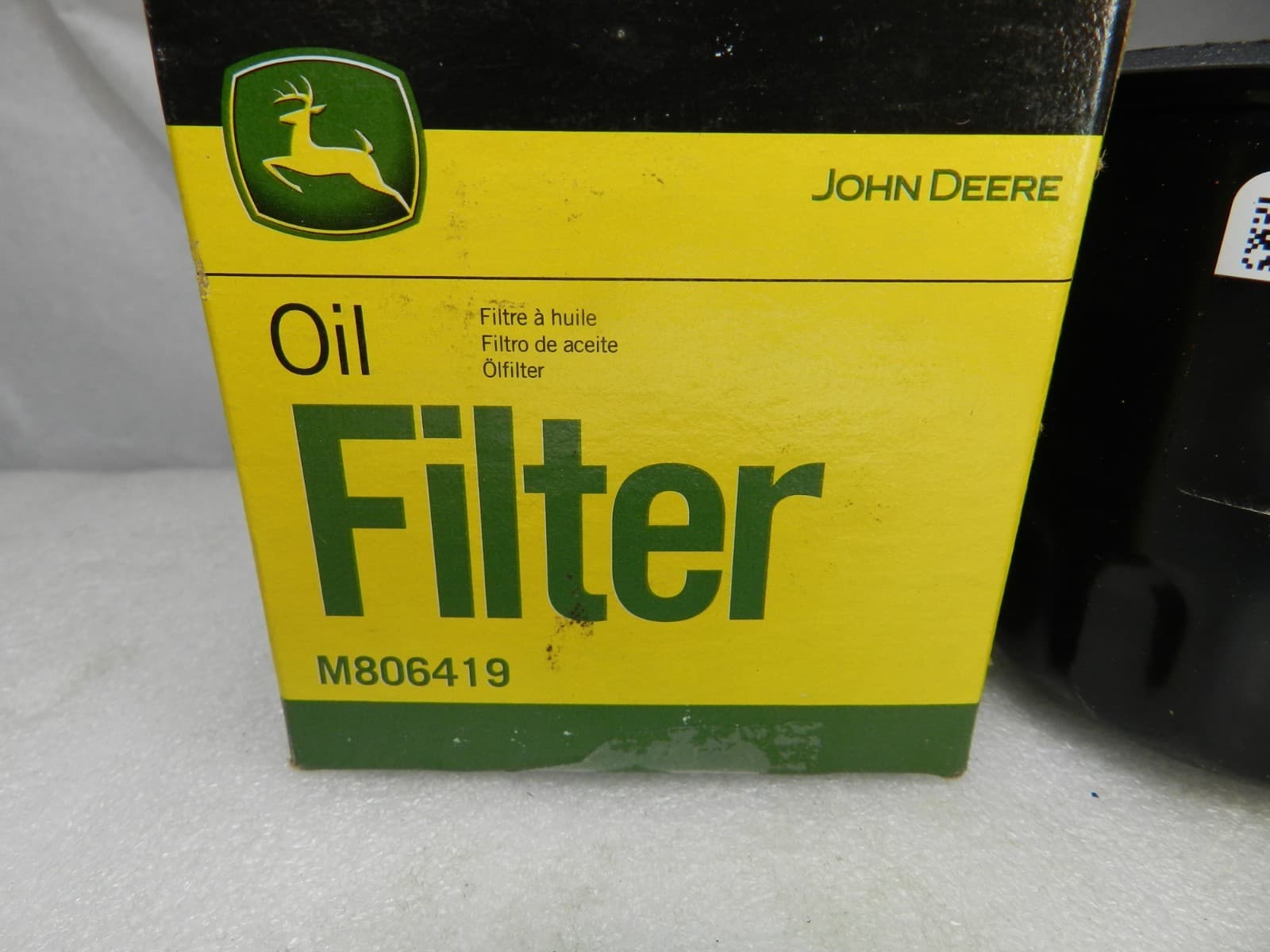 John Deere M806419 Engine Oil Filter (K10J) - Thumbnail 2