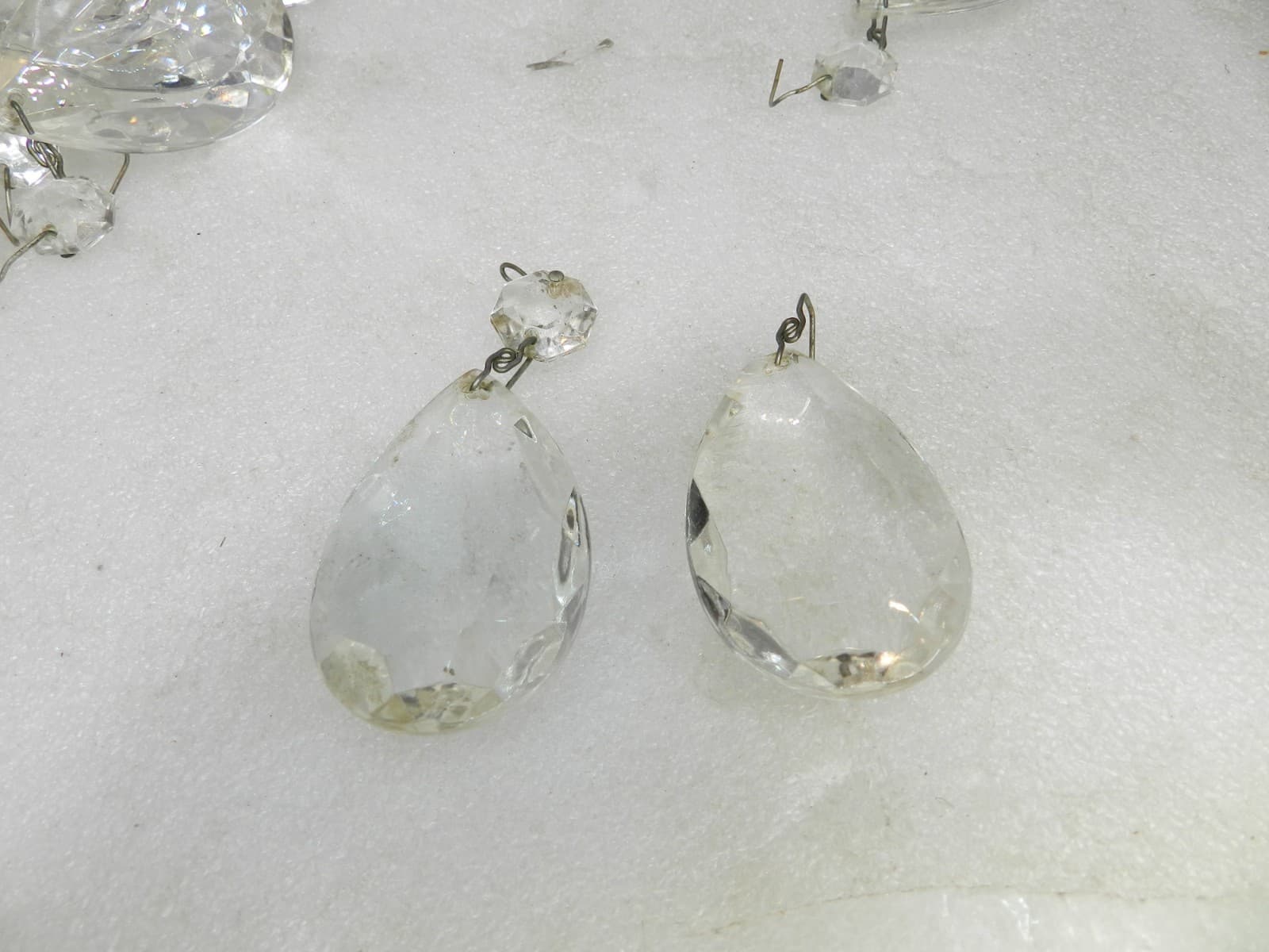 28 Hanging Crystal Tear Drop-Shape Chandelier Craft Prisms (K12J) - Thumbnail 3