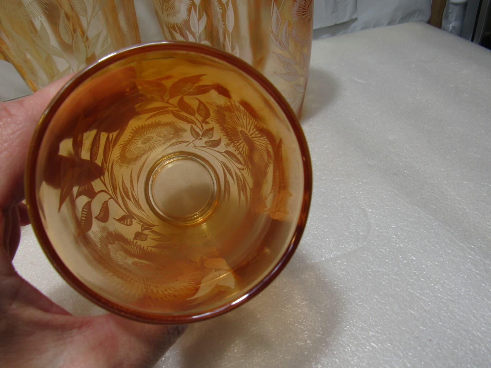 Vintage JEANETTE 1950s Marigold Carnival Glass Pitcher/6 Cups White Cosmos U38JJ - Thumbnail 4
