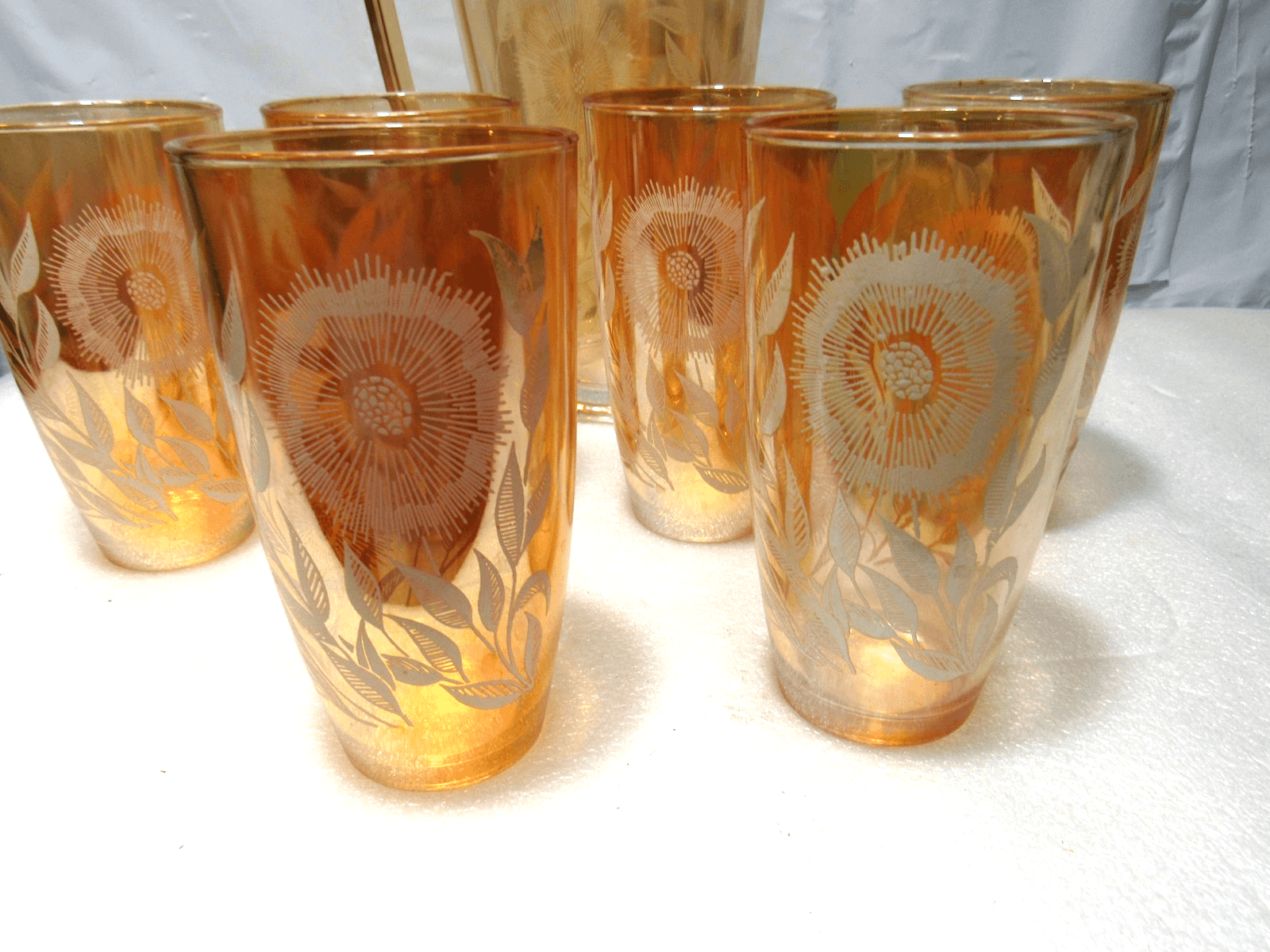 Vintage JEANETTE 1950s Marigold Carnival Glass Pitcher/6 Cups White Cosmos U38JJ - Thumbnail 6