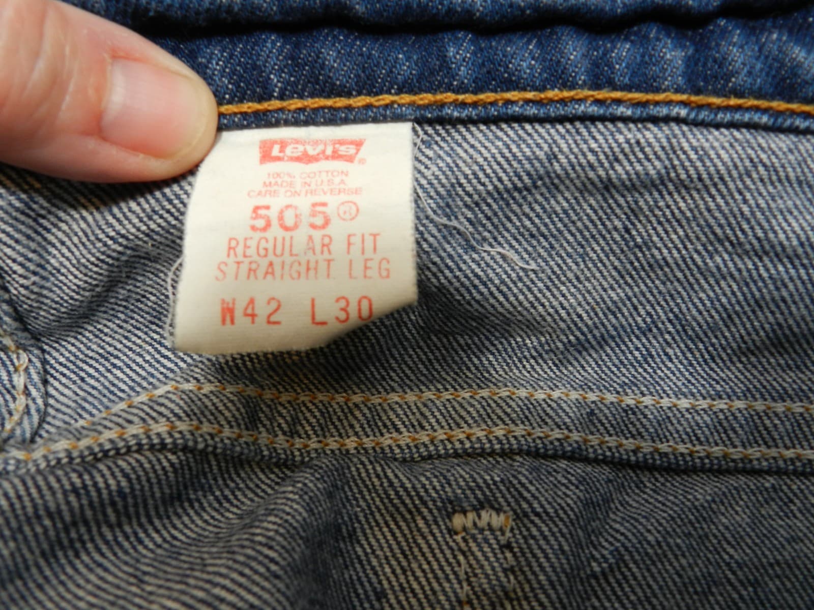 Vintage Levi’s 505 Reg. Fit Blank Orange Tab Men’s 42/30 Med. Dark (B84J) - Thumbnail 6