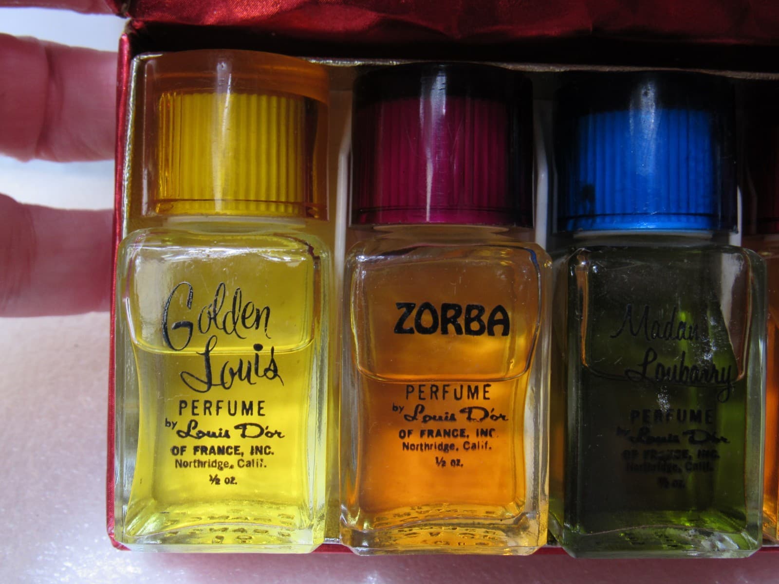The Famous Six Perfumes By Louis D’or Of France 1955 Johnny Carson Gift Box U49J - Thumbnail 5