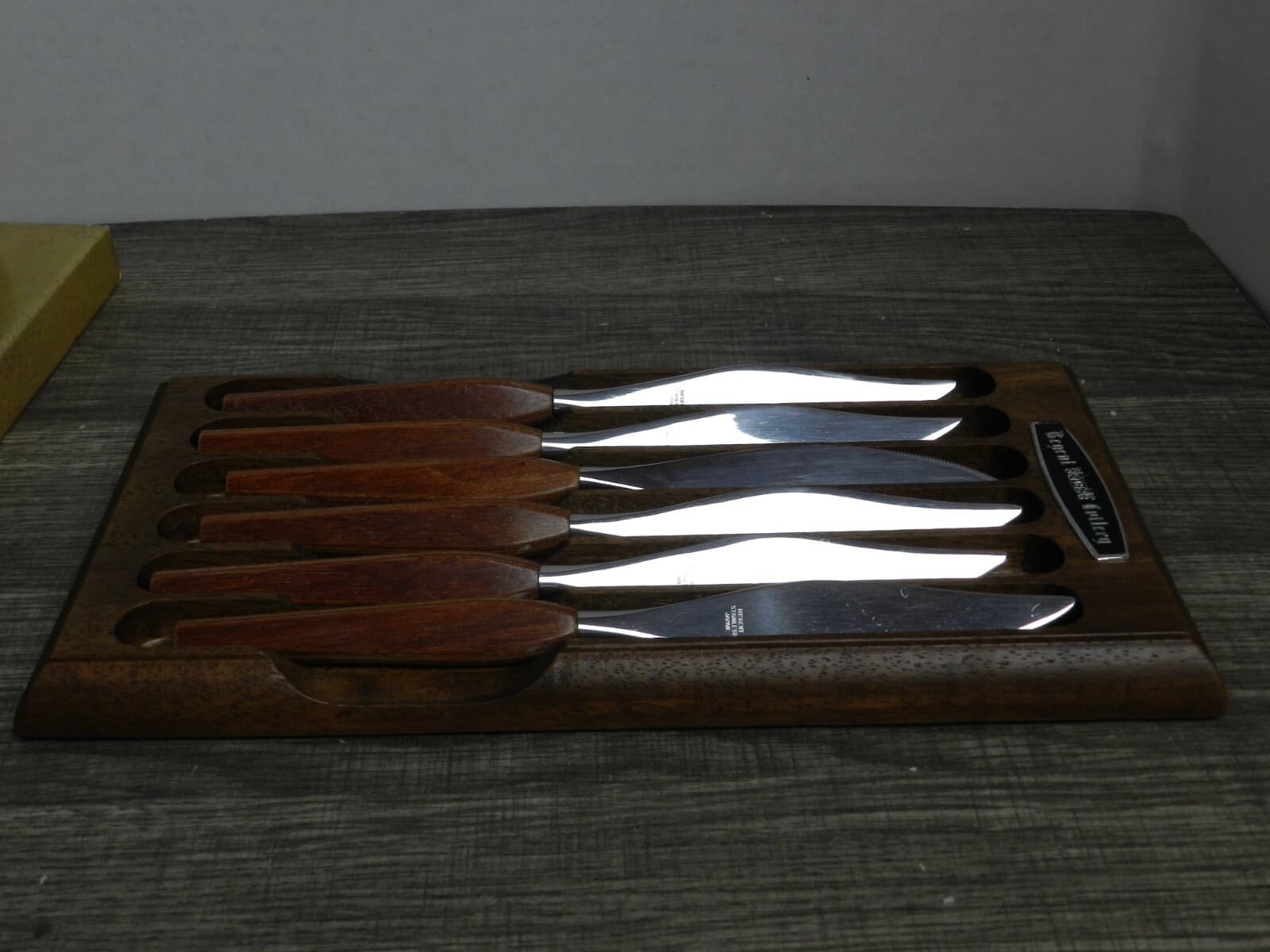 Vintage Rare Find Regent Cutlery 6 Piece Stainless Set Wood Handles B81J - Thumbnail 7