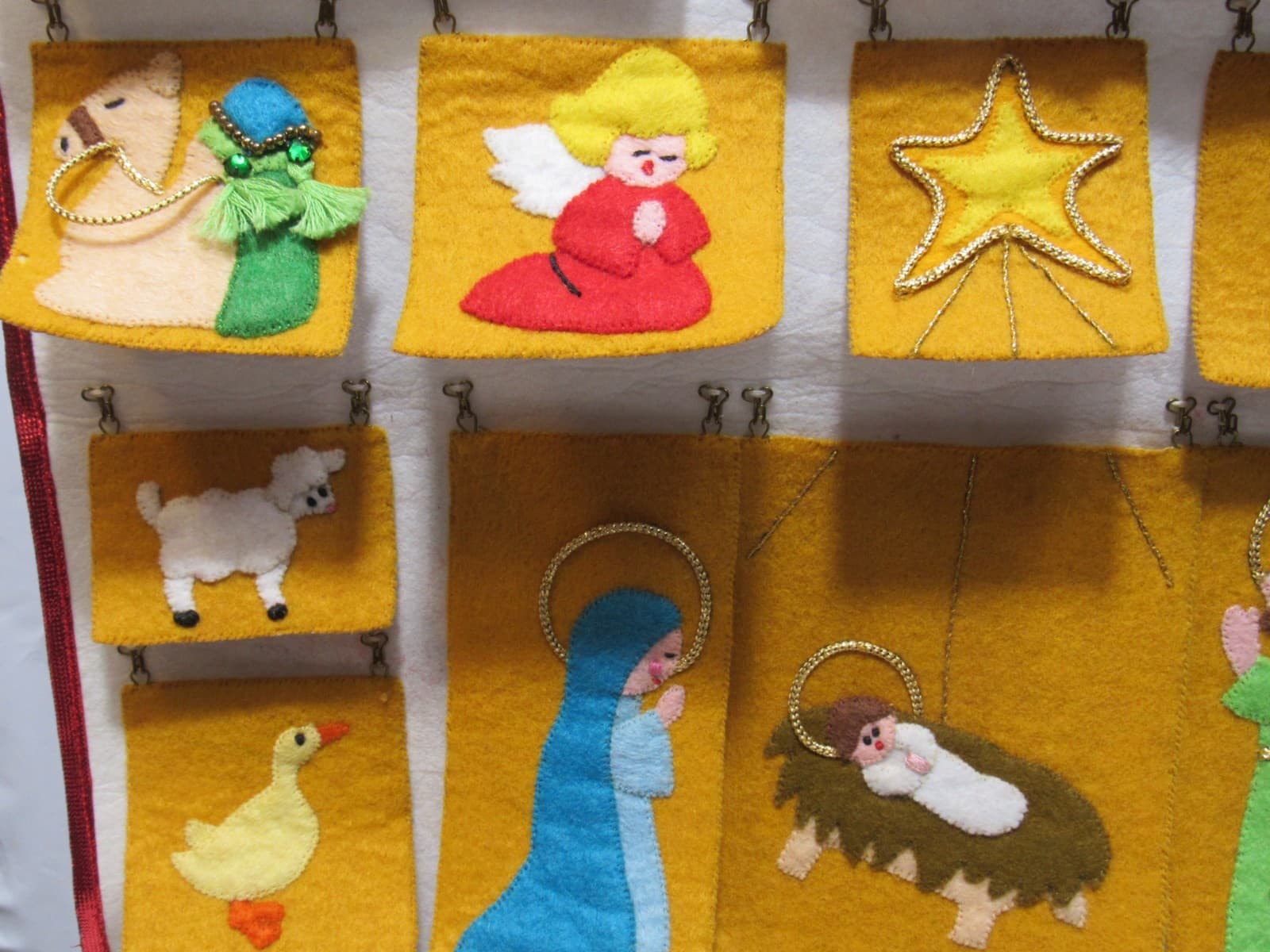 Dicksons Nativity Theme Crimson Gold & Fern 12 x 29 Felt Advent Calendar B98J - Thumbnail 6