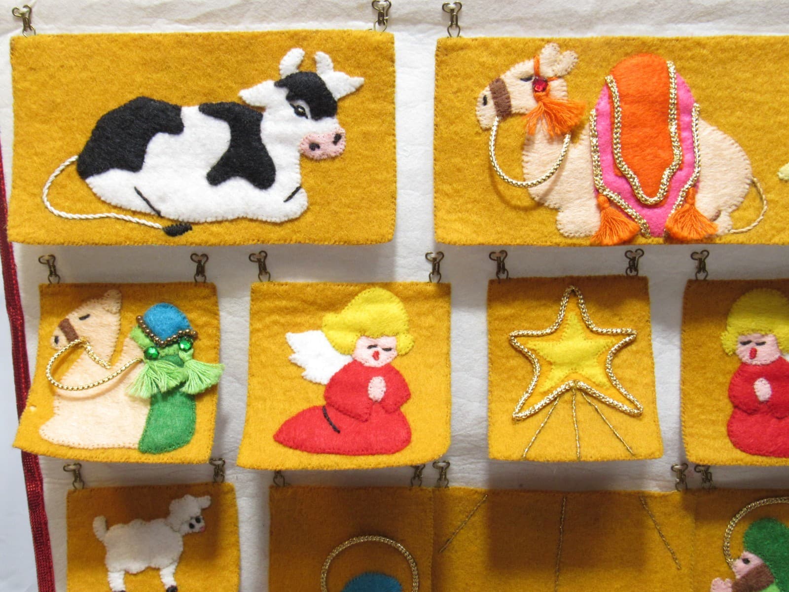 Dicksons Nativity Theme Crimson Gold & Fern 12 x 29 Felt Advent Calendar B98J - Thumbnail 2