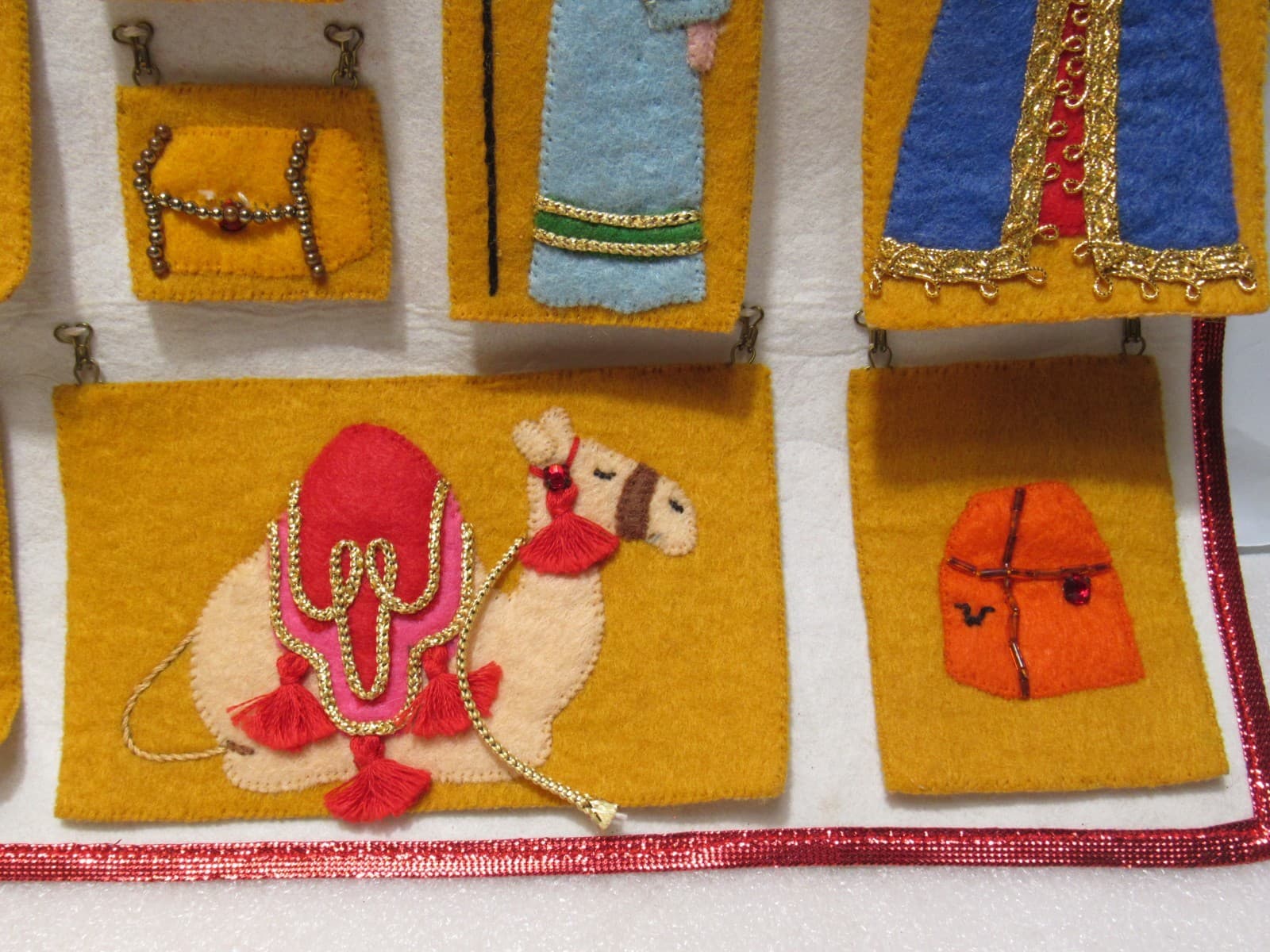 Dicksons Nativity Theme Crimson Gold & Fern 12 x 29 Felt Advent Calendar B98J - Thumbnail 15