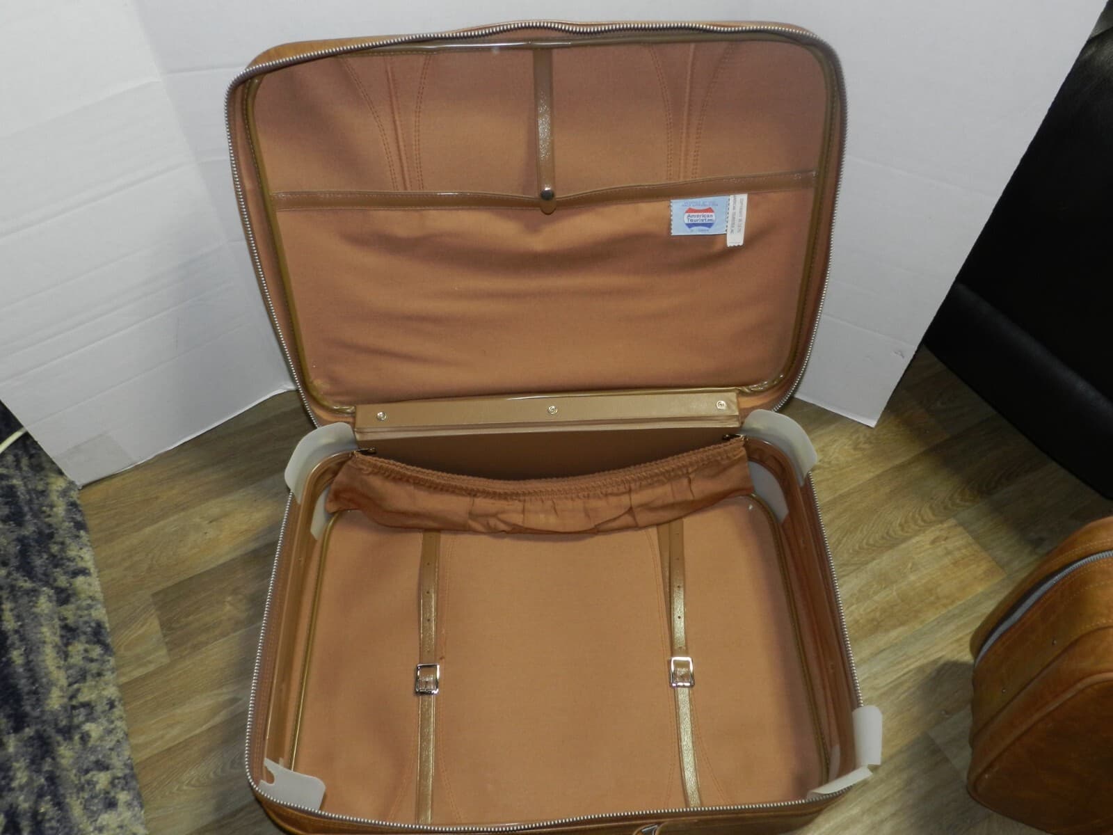 VTG 2 American Tourister Escort Soft Shell Suitcase Luggage Brown 24" 22" V28J - Thumbnail 6