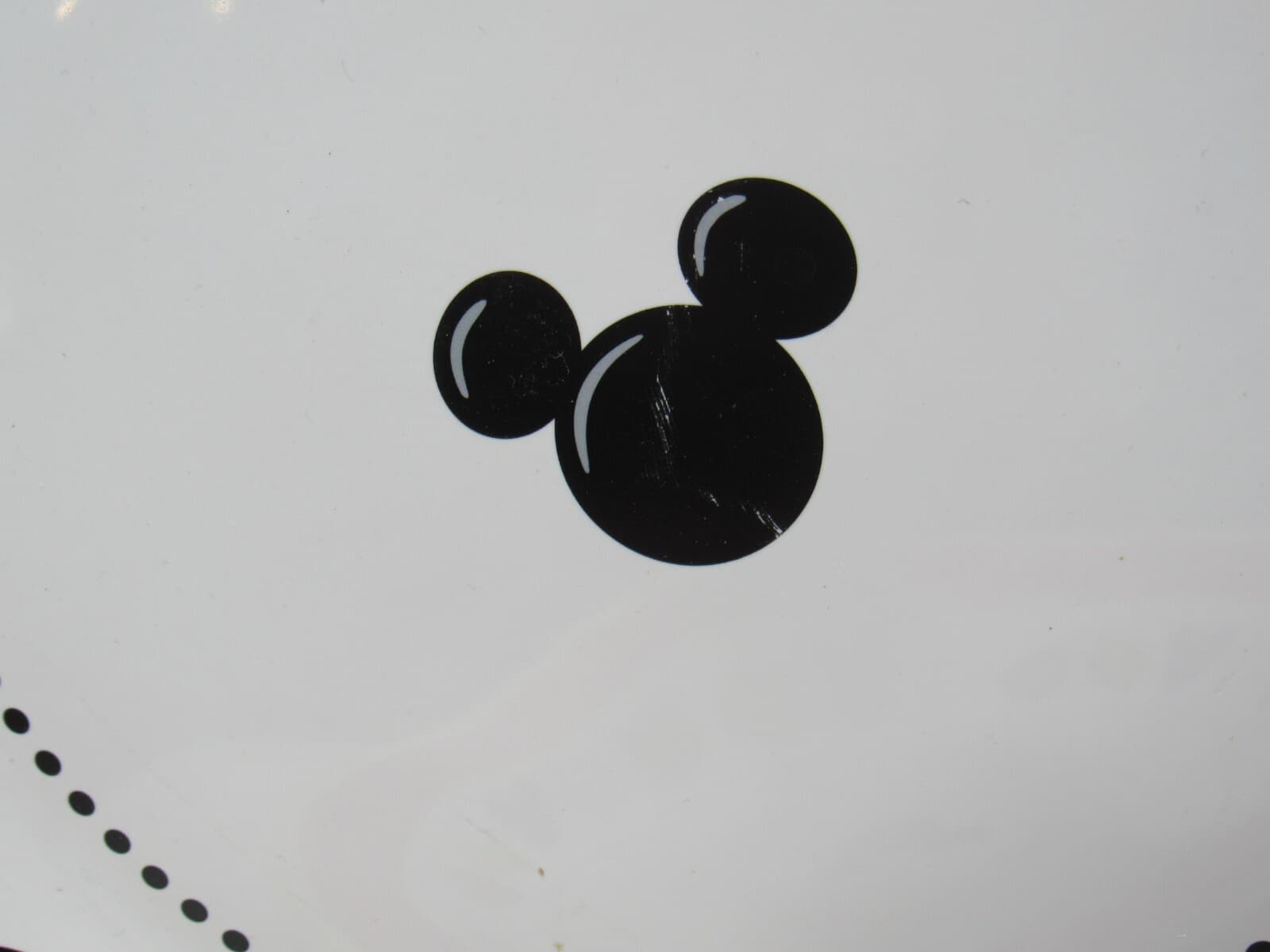 Mickey Mouse 13" Serving Bowl Disney Theme Parks/Treasure Craft Mickey Hands N16 - Thumbnail 3