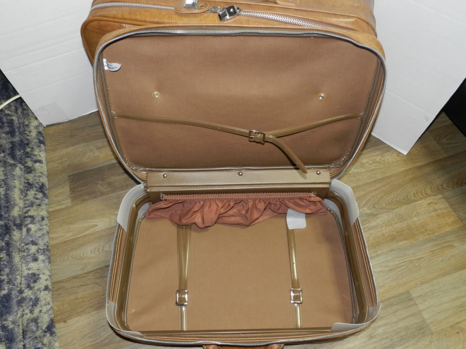 VTG 2 American Tourister Escort Soft Shell Suitcase Luggage Brown 24" 22" V28J - Thumbnail 5