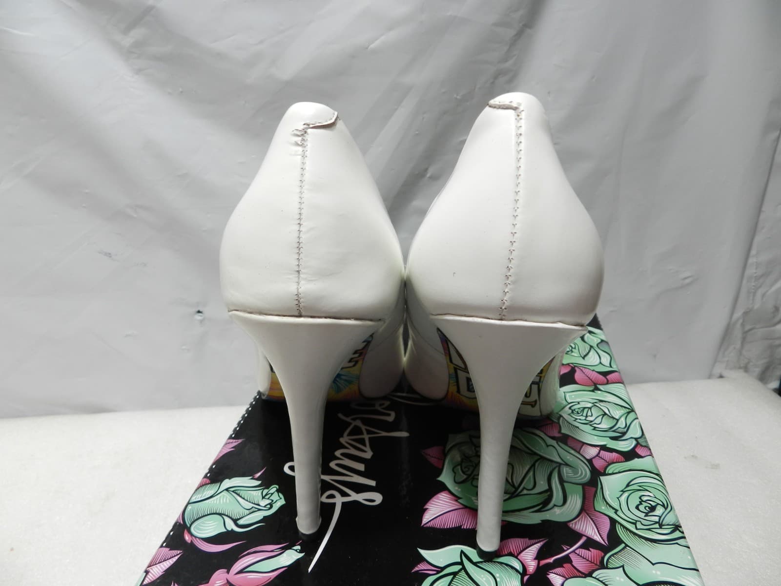 Taylor Says Be Happy White Leather Heels Stiletto Size 5.5 New (H94M) - Thumbnail 6