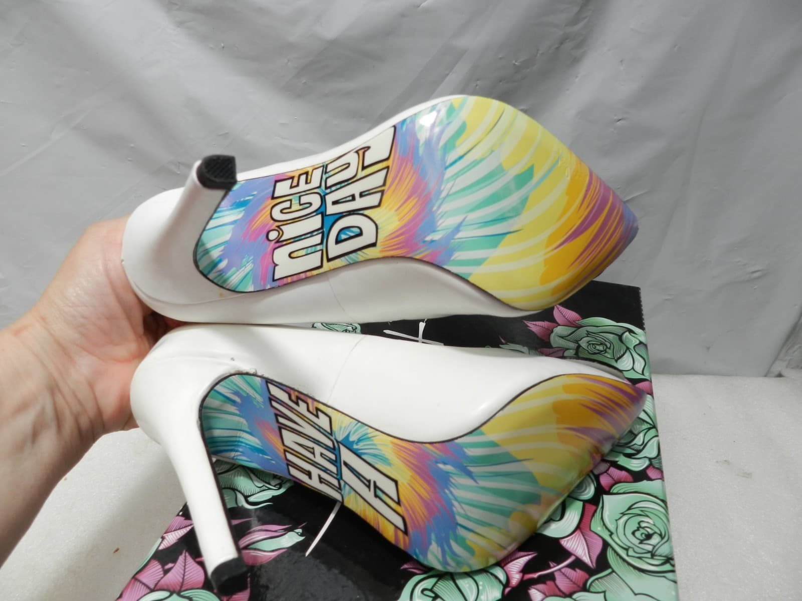 Taylor Says Be Happy White Leather Heels Stiletto Size 5.5 New (H94M) - Thumbnail 7
