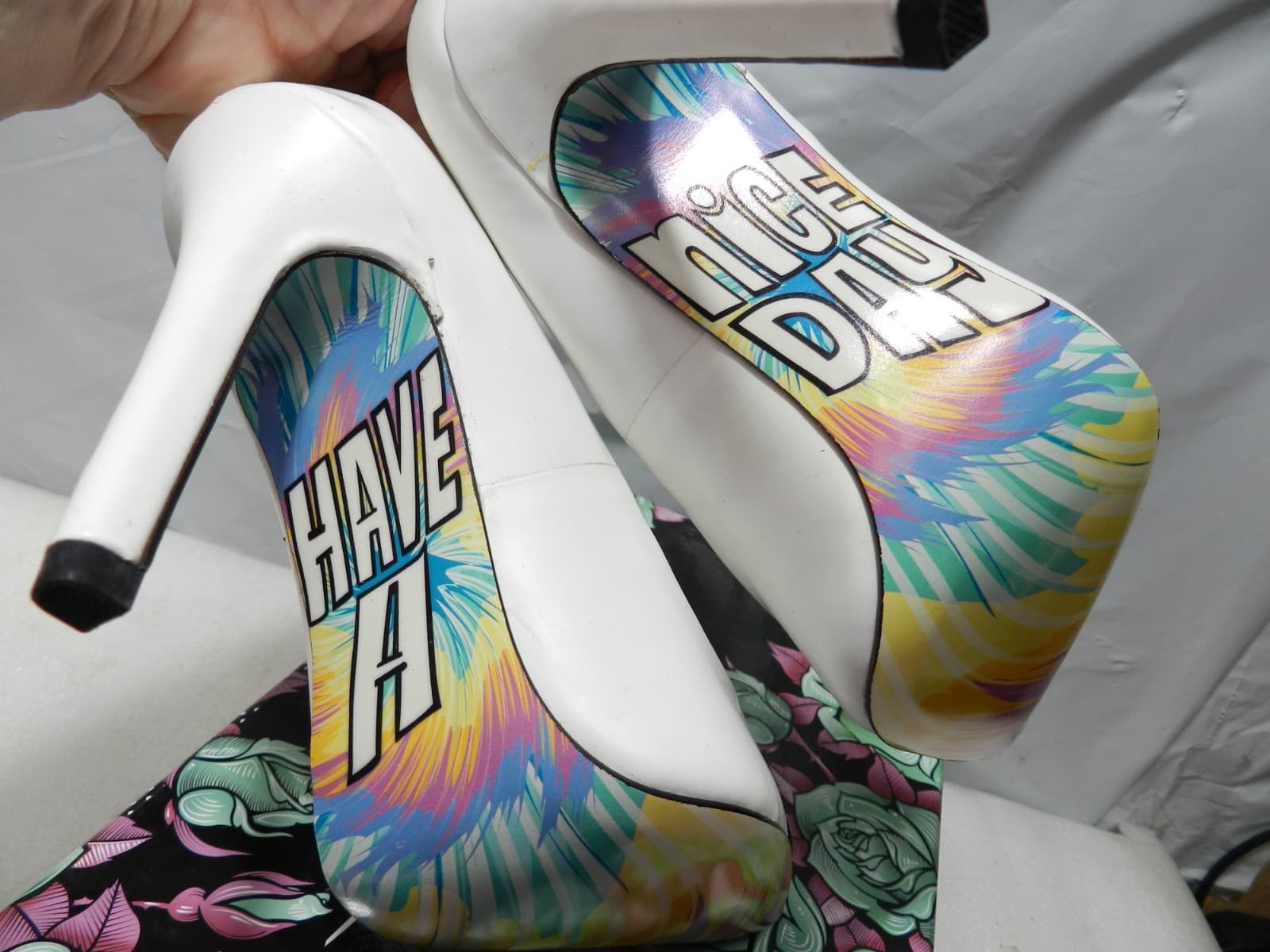 Taylor Says Be Happy White Leather Heels Stiletto Size 5.5 New (H94M) - Thumbnail 8