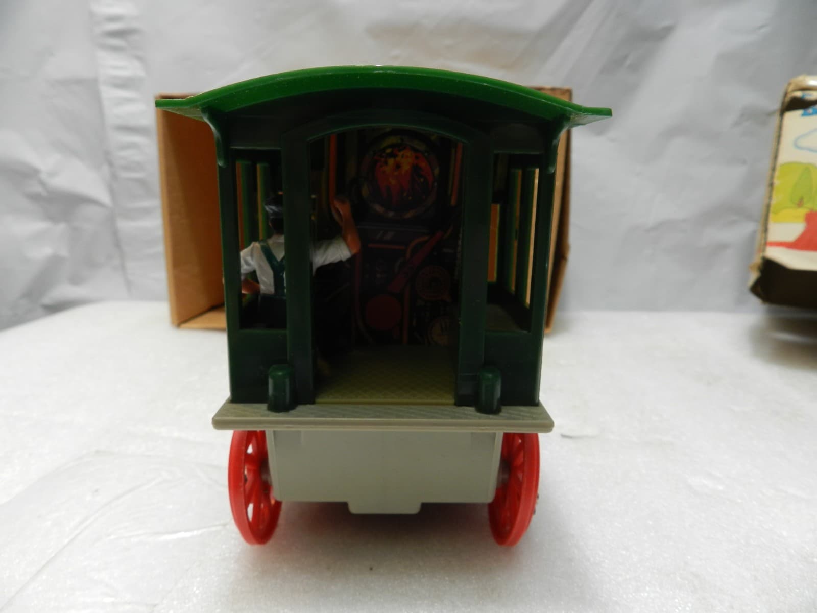 Vintage Big Rig Loco Locomotive Electric Train Bump N Go AT&SF 1079 (I1K) - Thumbnail 9