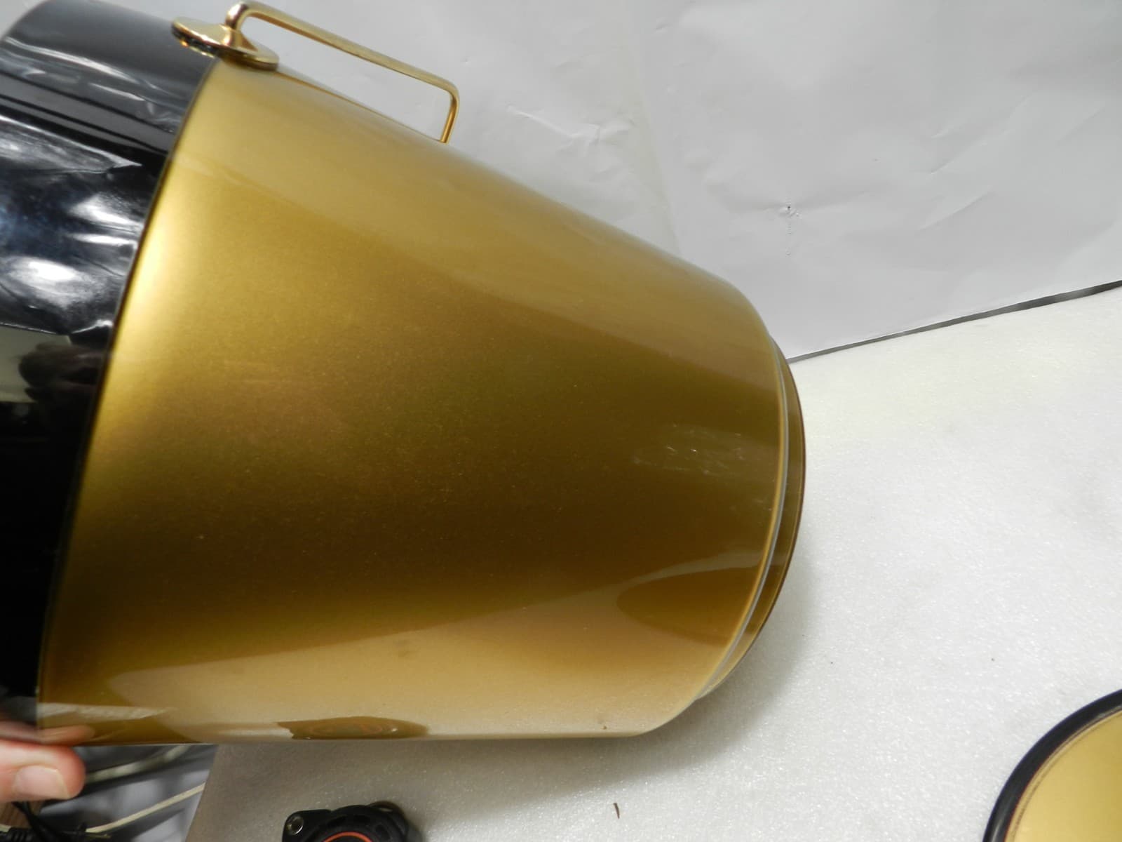 Vintage West Bend Thermo Serv Ice Bucket Gold & Black Insulated Ice Bucket Z94J - Thumbnail 8