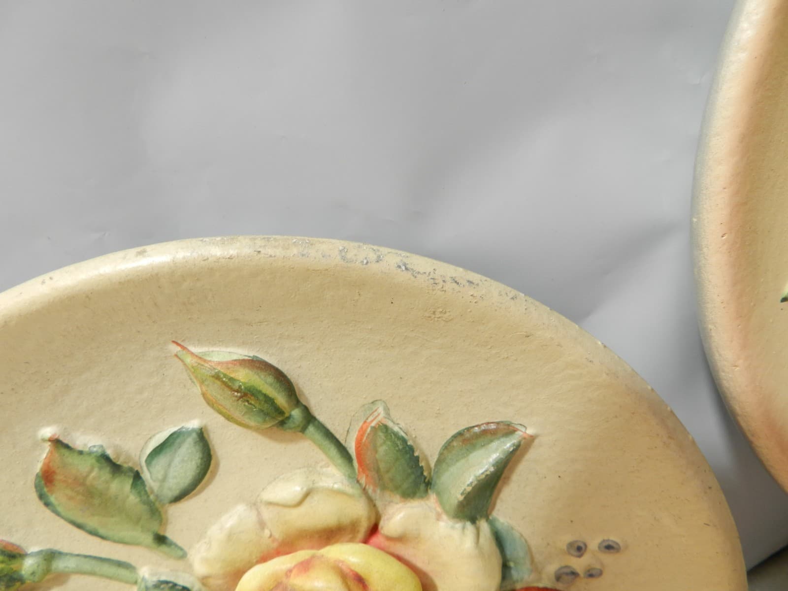 Two Vintage 1962 Napco Bossons England Floral 3D 6" Wall Plates- Chalkware Z96J - Thumbnail 3