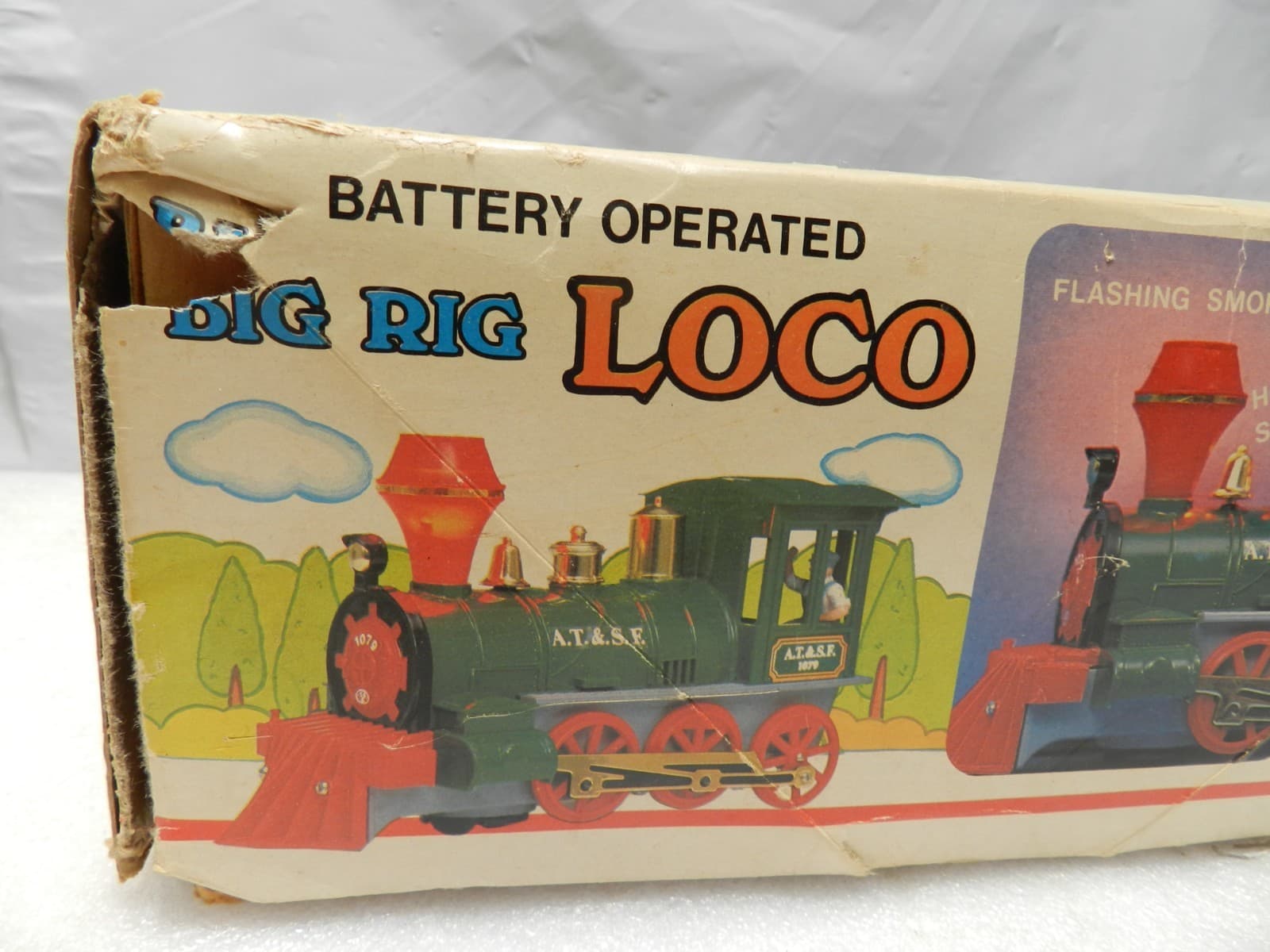 Vintage Big Rig Loco Locomotive Electric Train Bump N Go AT&SF 1079 (I1K) - Thumbnail 5