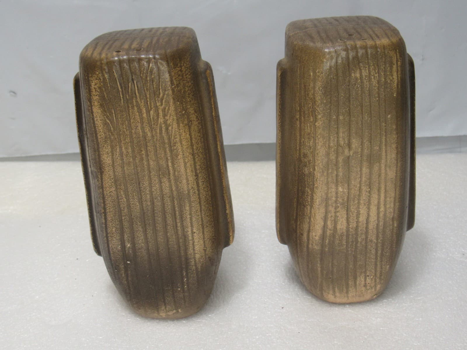 2 Vintage EFCCO Tiki Moai Easter Island Head Ceramic Salt & Pepper Shakers U44JJ - Thumbnail 3