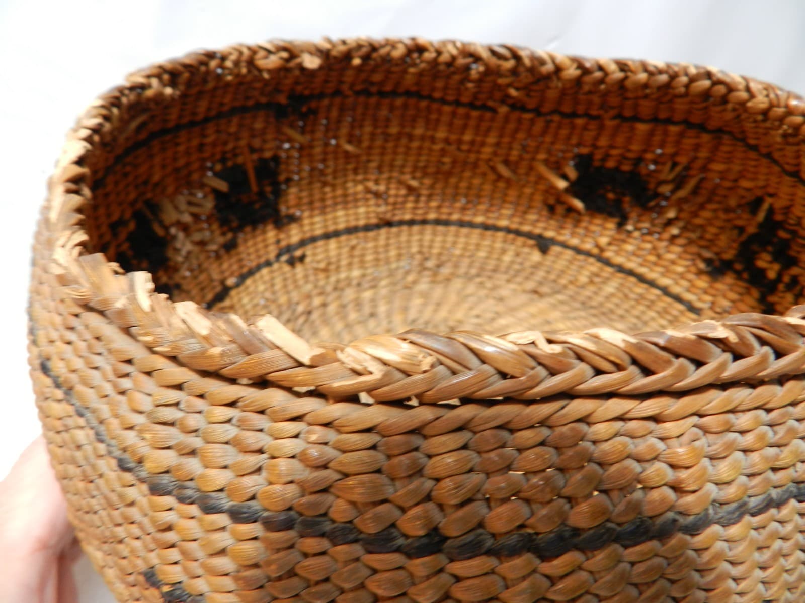 Antique Native American Woven Basket HUPA Northern CA Tribal 7 " to 8" L90S - Thumbnail 8