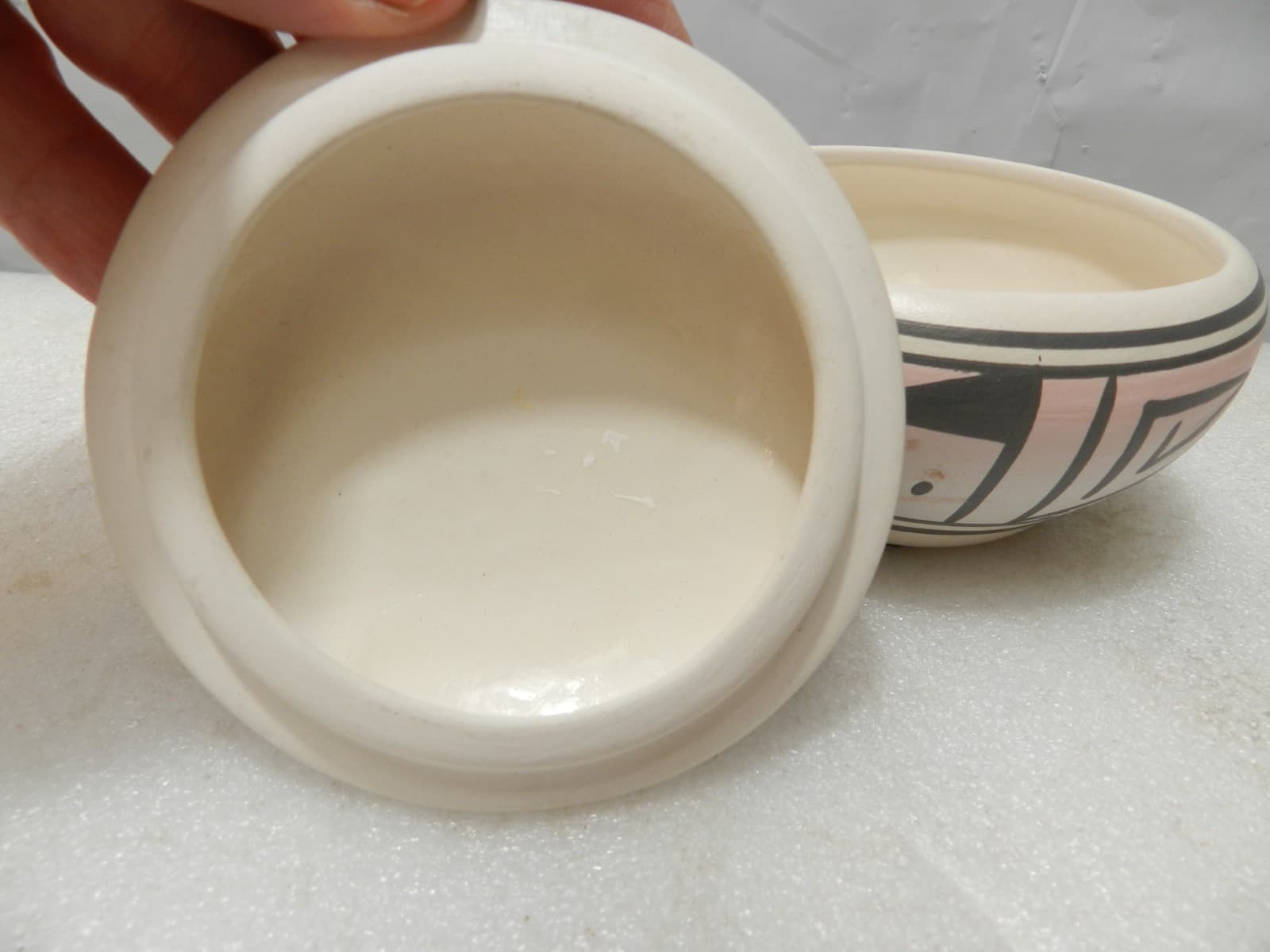 Native American Navajo White Clay Pottery Etched Dish w/Lid Sunset Mesa (I19JK) - Thumbnail 6