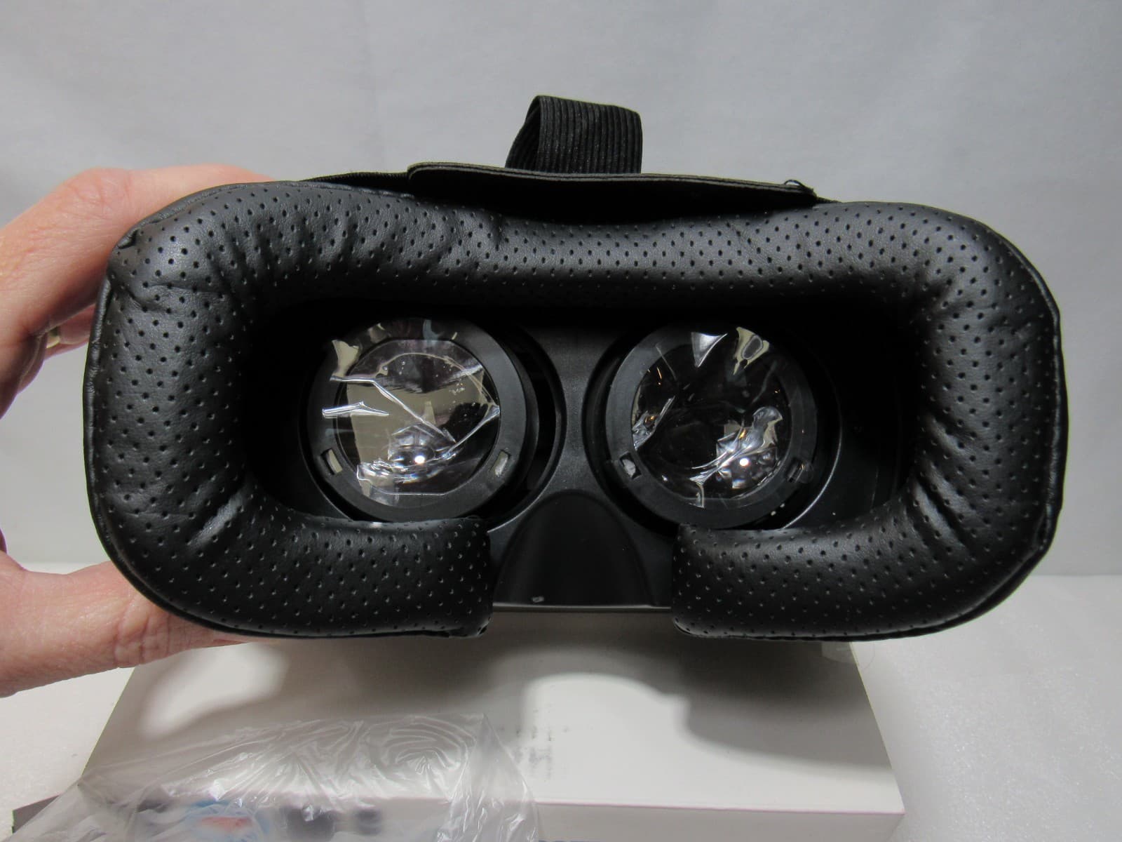 Yobi Virtual-Reality 3D Headset (E1K) - Thumbnail 6