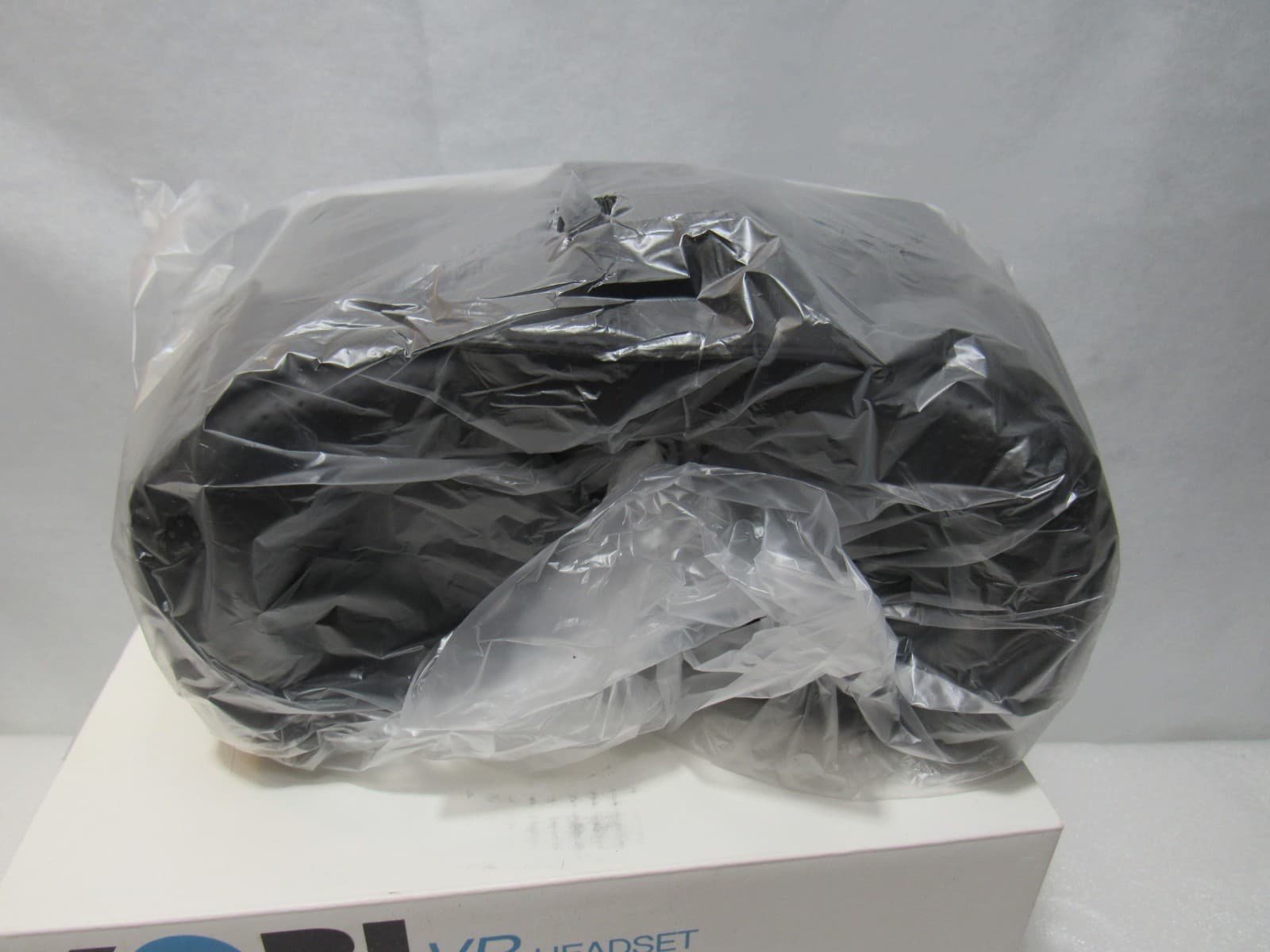 Yobi Virtual-Reality 3D Headset (E1K) - Thumbnail 4