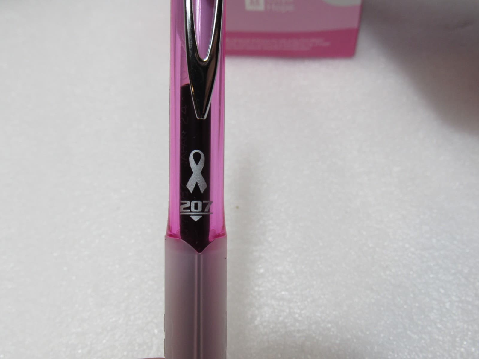 Uni-Ball 207 Gel Pens City of Hope Pink Medium 0.7mm Pens Black Ink 35ct. E4K - Thumbnail 6
