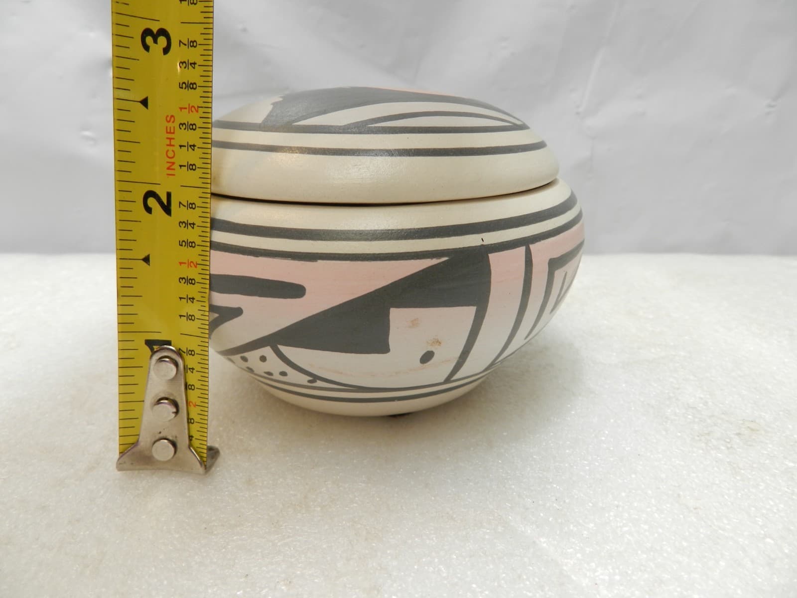 Native American Navajo White Clay Pottery Etched Dish w/Lid Sunset Mesa (I19JK) - Thumbnail 8