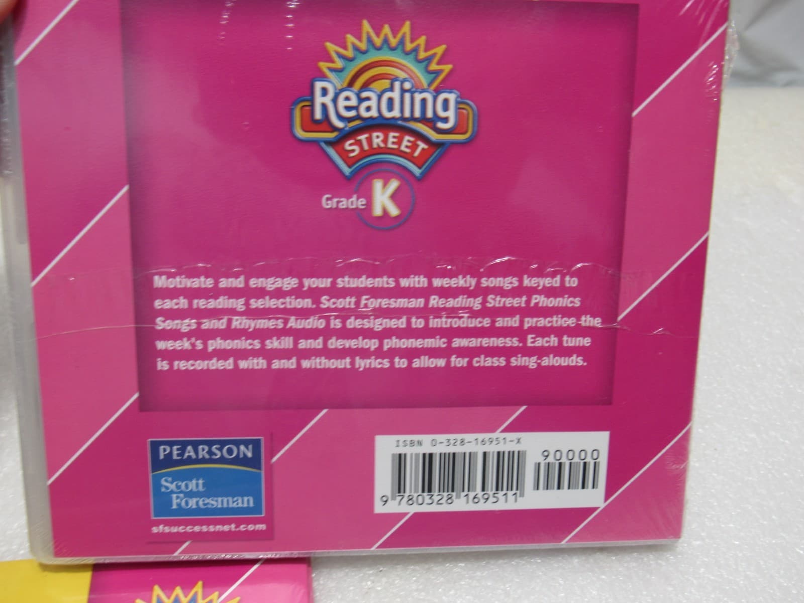 Reading Street Sing with Me/Background Building & Phonic Song CD Grade K (W6J) - Thumbnail 7