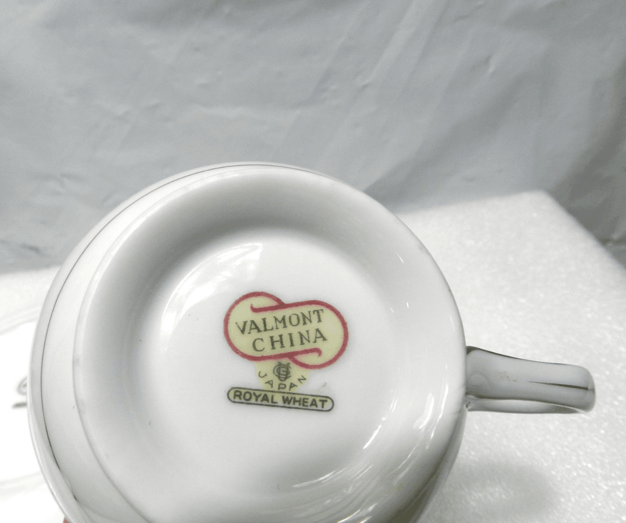Valmont China Royal Wheat 6 Piece Place Setting White Blue & Grey Retired (K17J) - Thumbnail 15