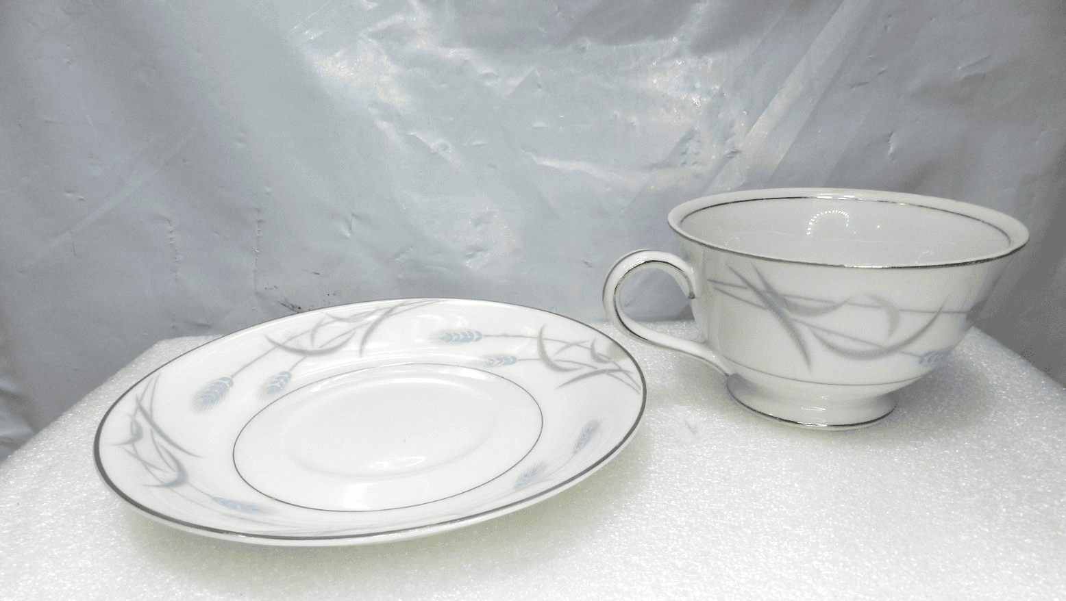 Valmont China Royal Wheat 6 Piece Place Setting White Blue & Grey Retired (K17J) - Thumbnail 14