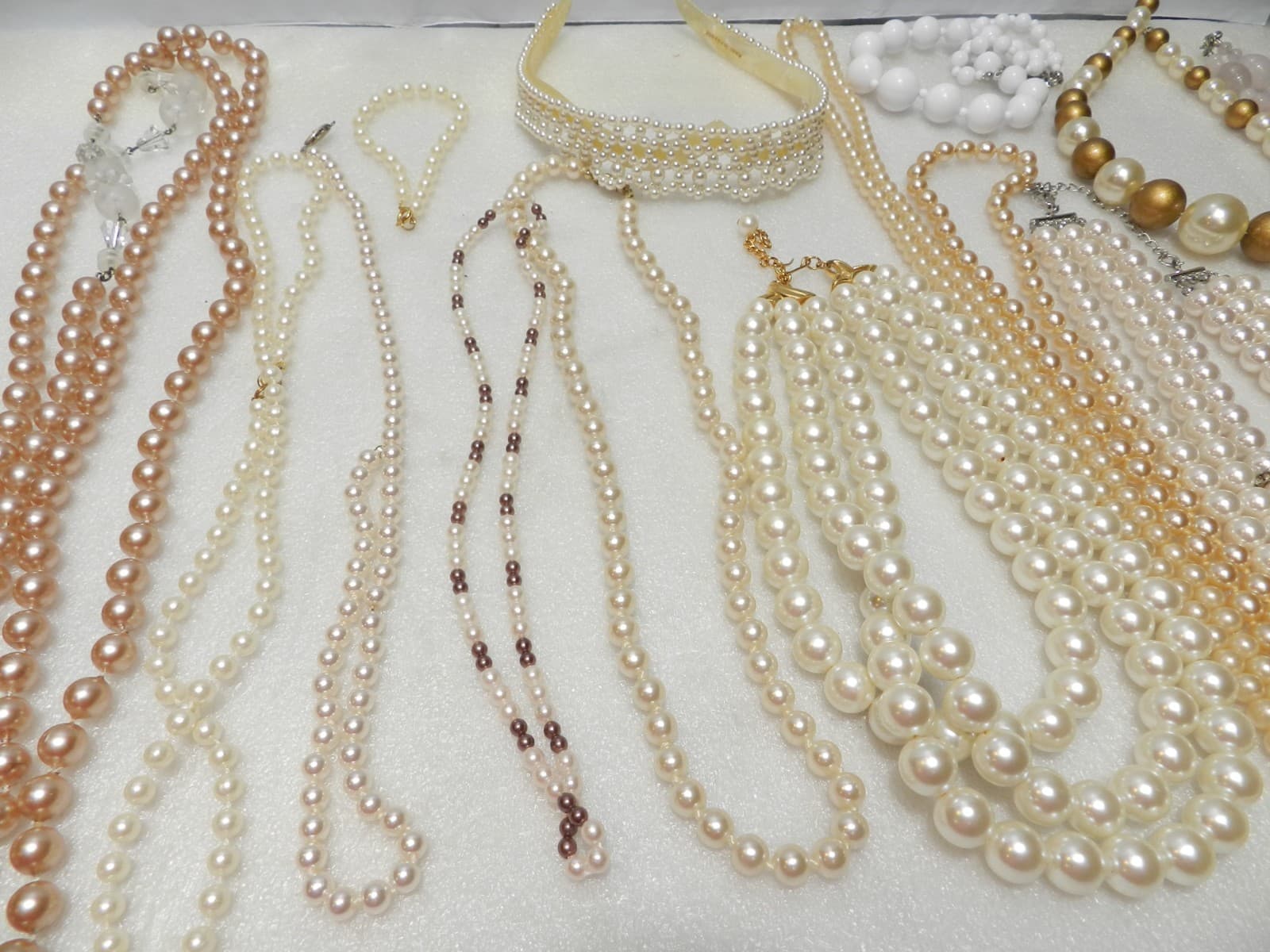 2lbs+ Vintage Costome Jewerly Lot Pearls Necklaces Bracelets (A9J) - Thumbnail 4
